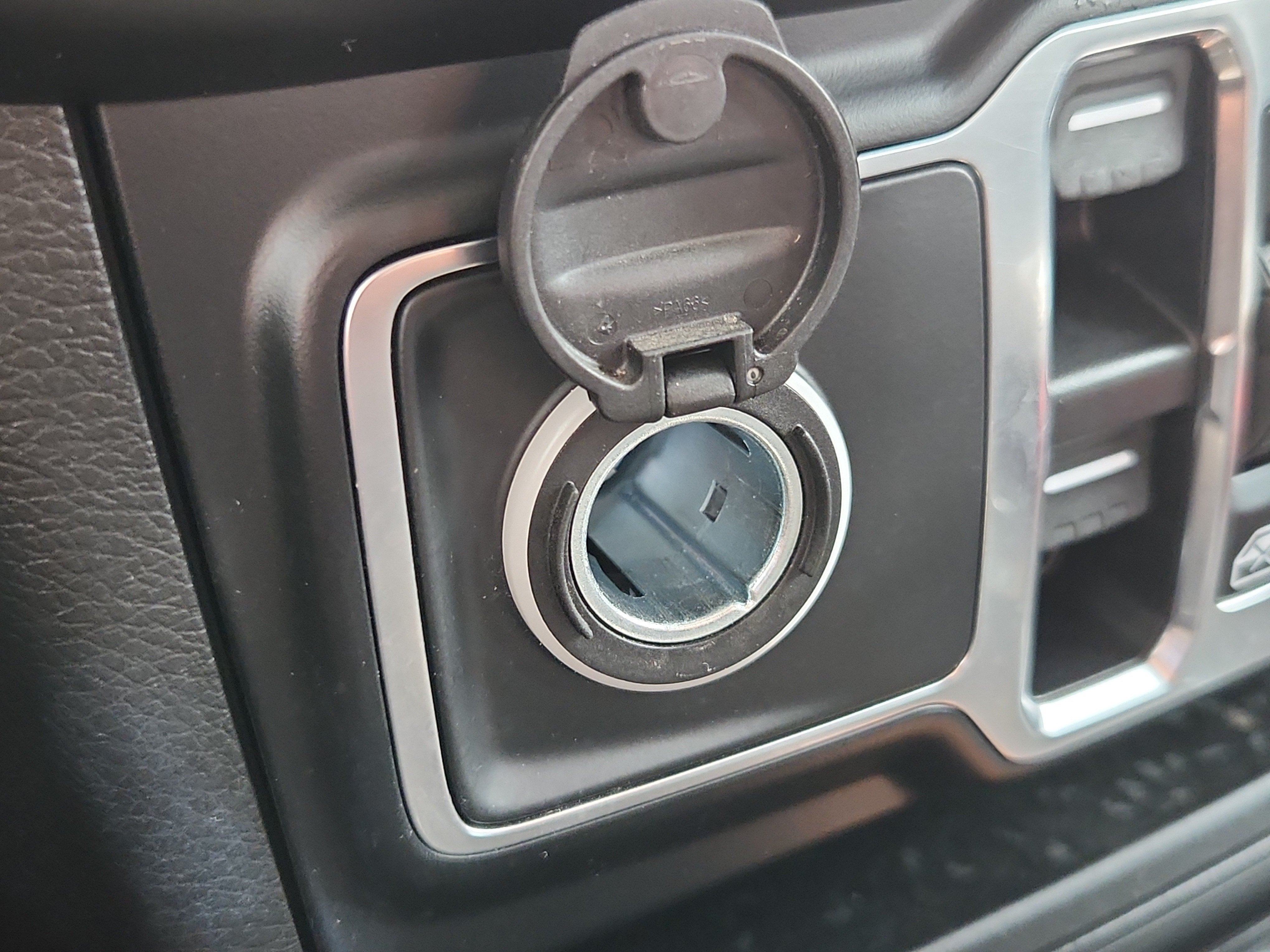 2023 Jeep Wrangler Sport Altitude