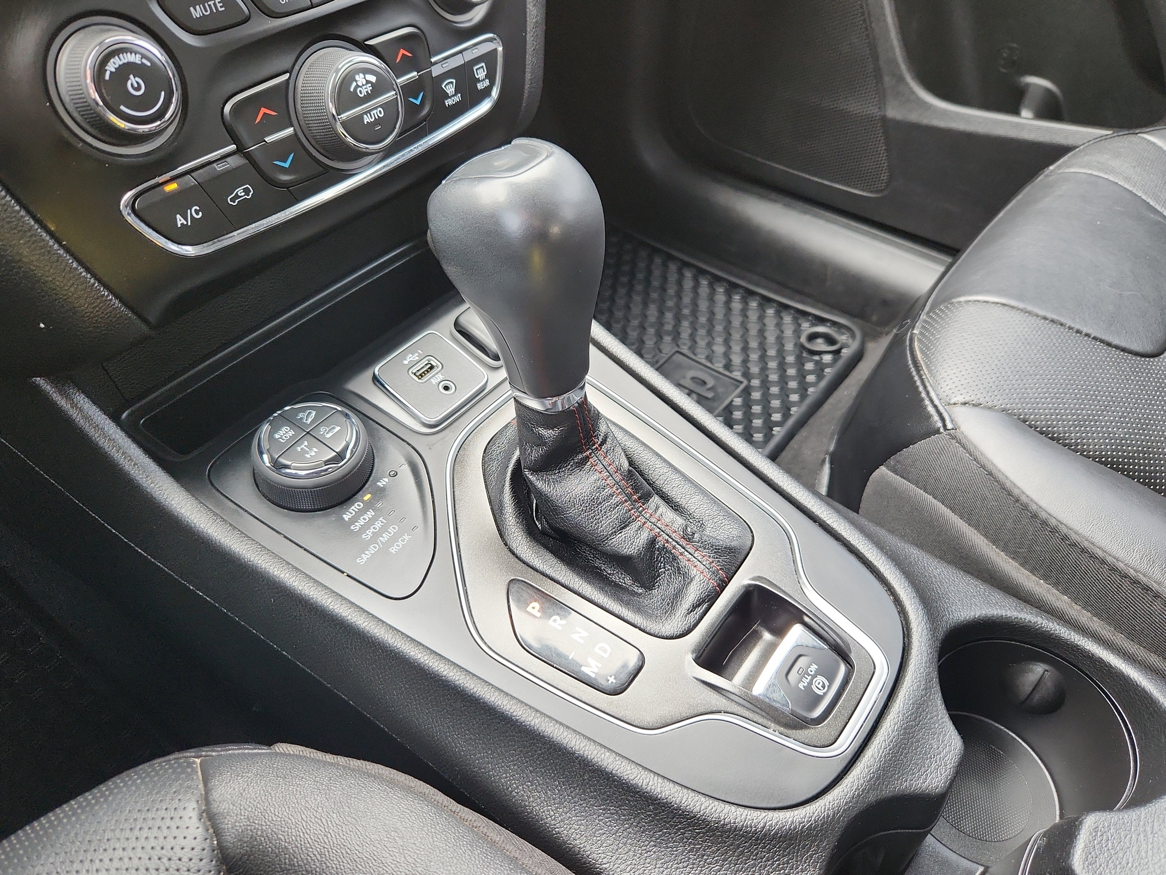 2021 Jeep Cherokee Trailhawk