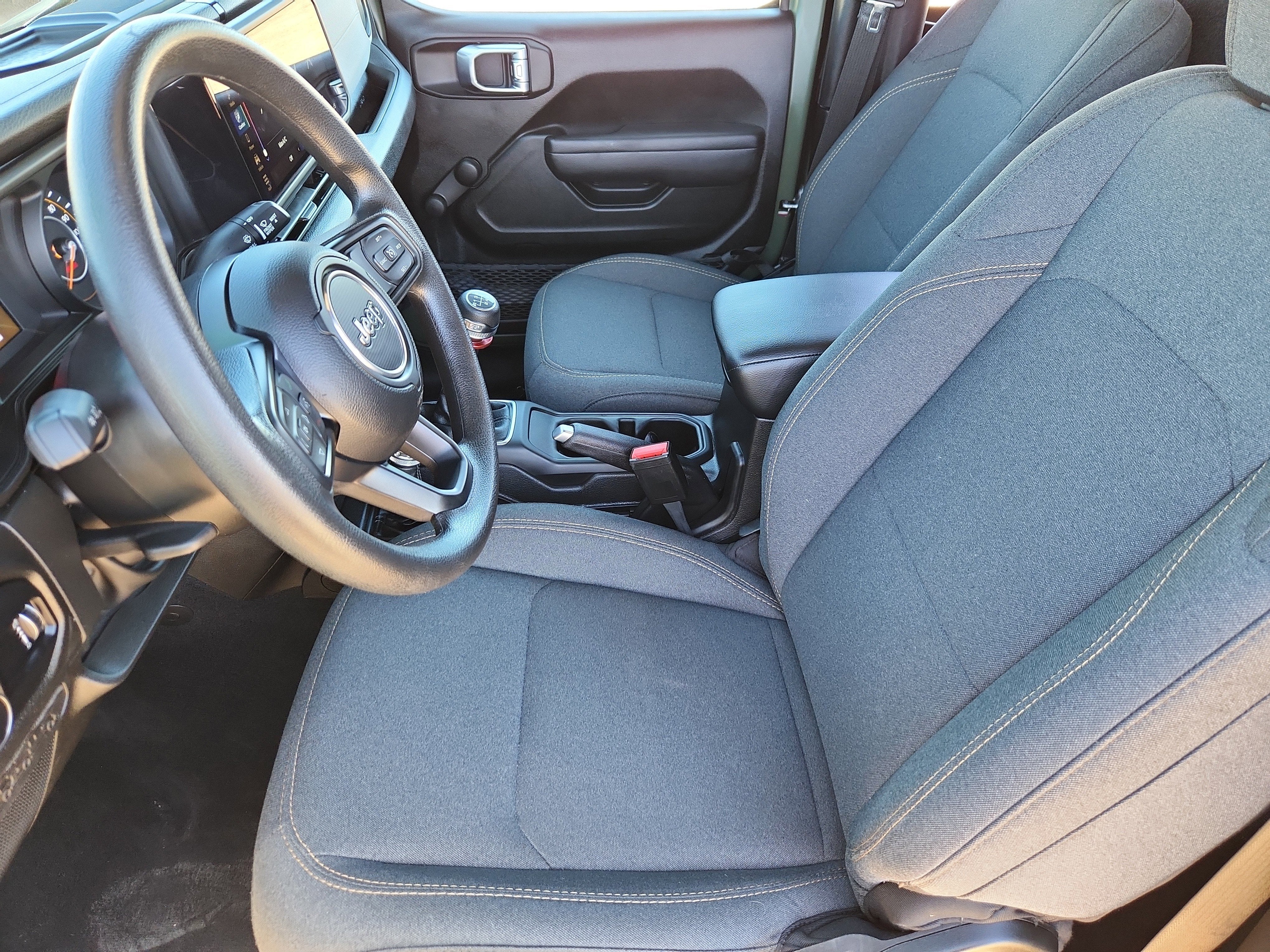 2024 Jeep Wrangler Sport