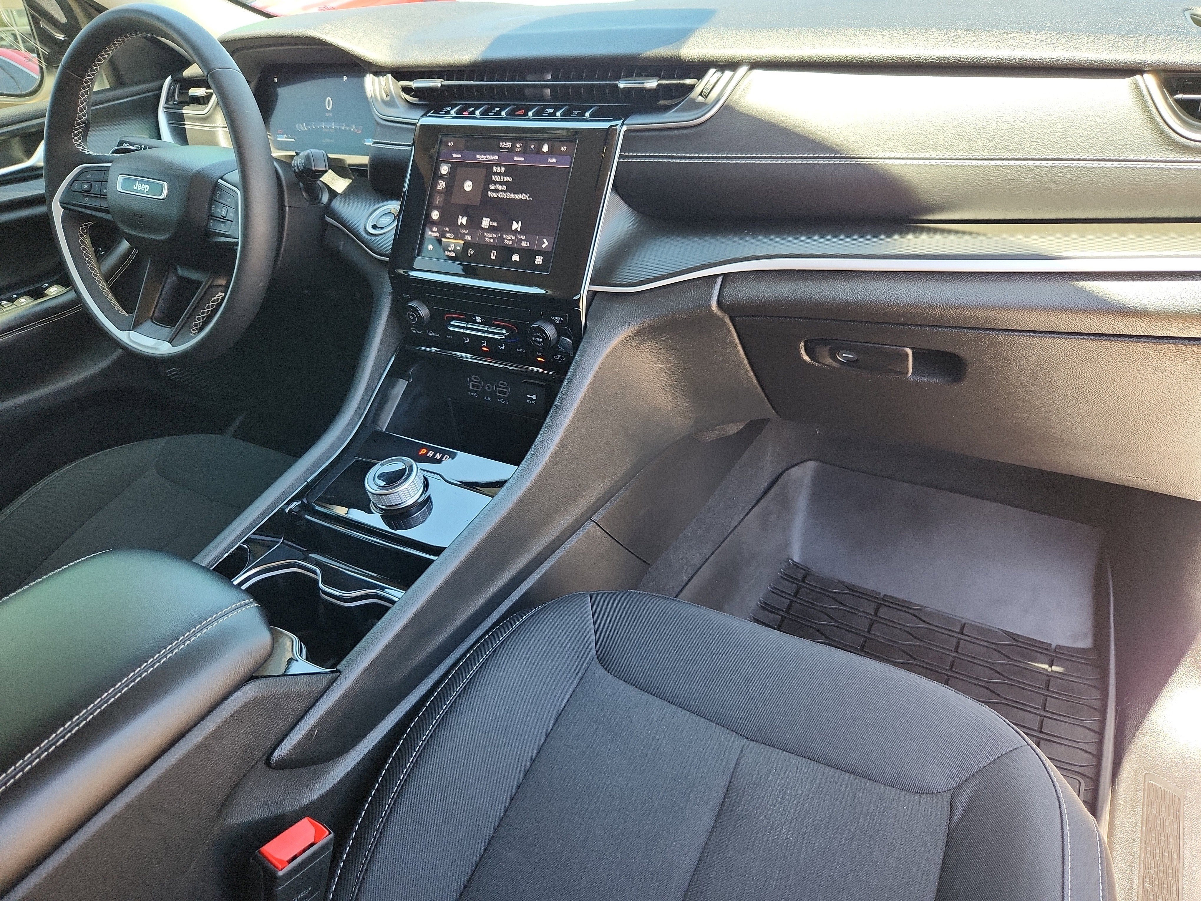 2023 Jeep Grand Cherokee Laredo