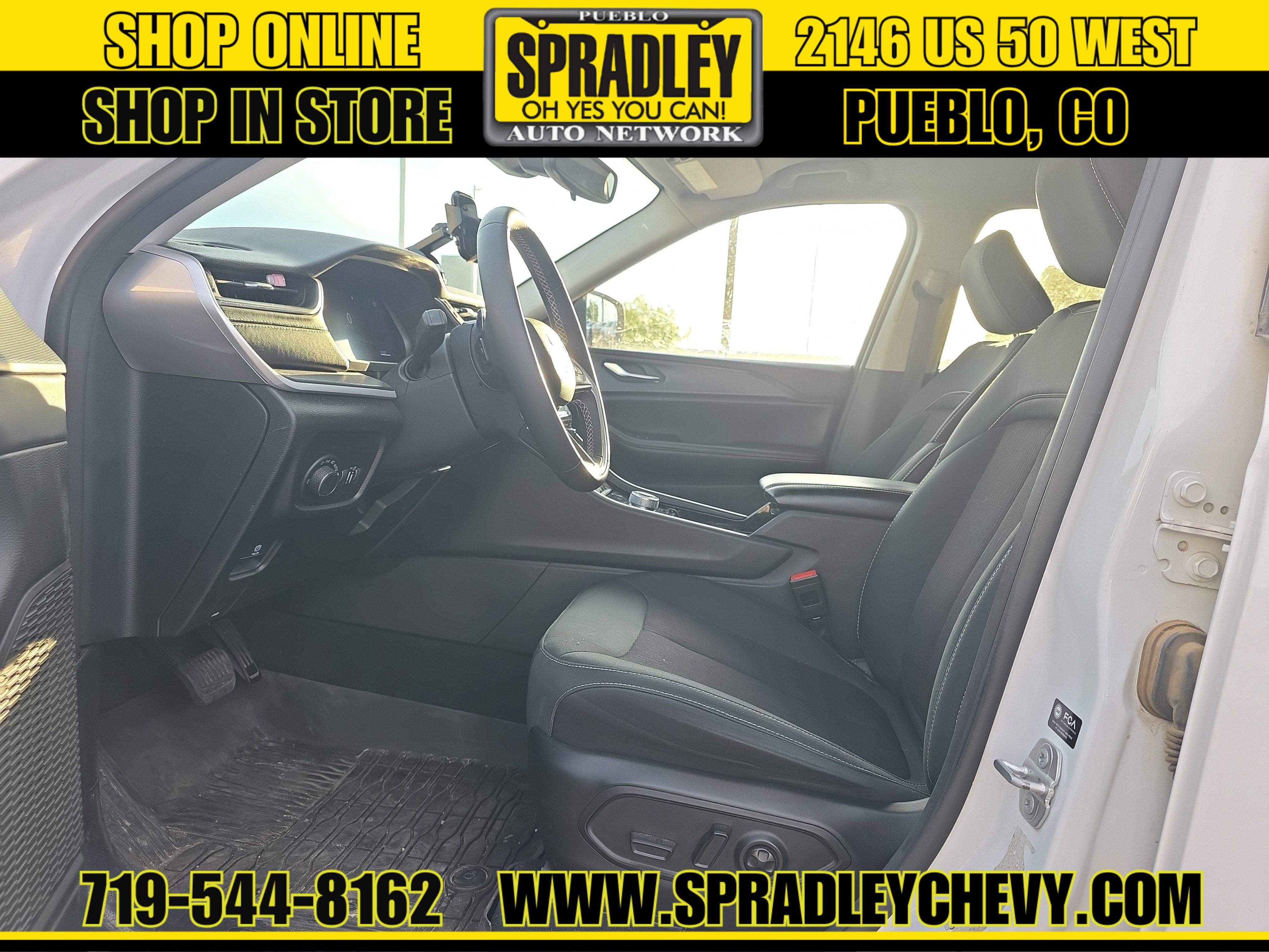 2023 Jeep Grand Cherokee Laredo