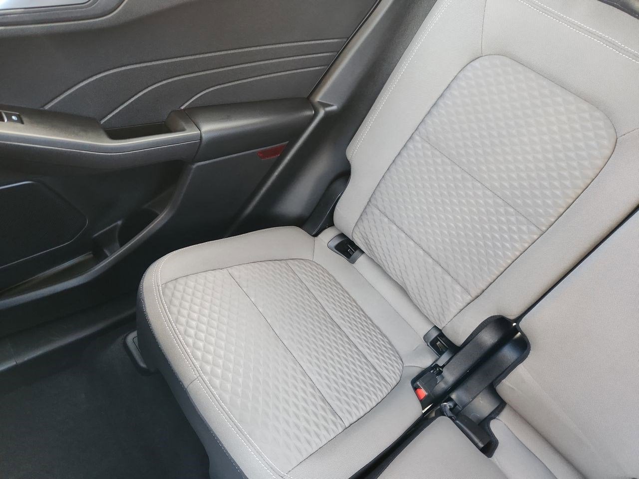 2021 Ford Escape SE Hybrid