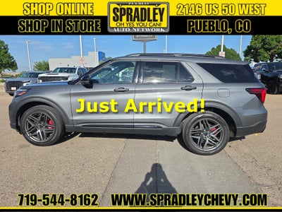 2025 Ford Explorer ST-Line