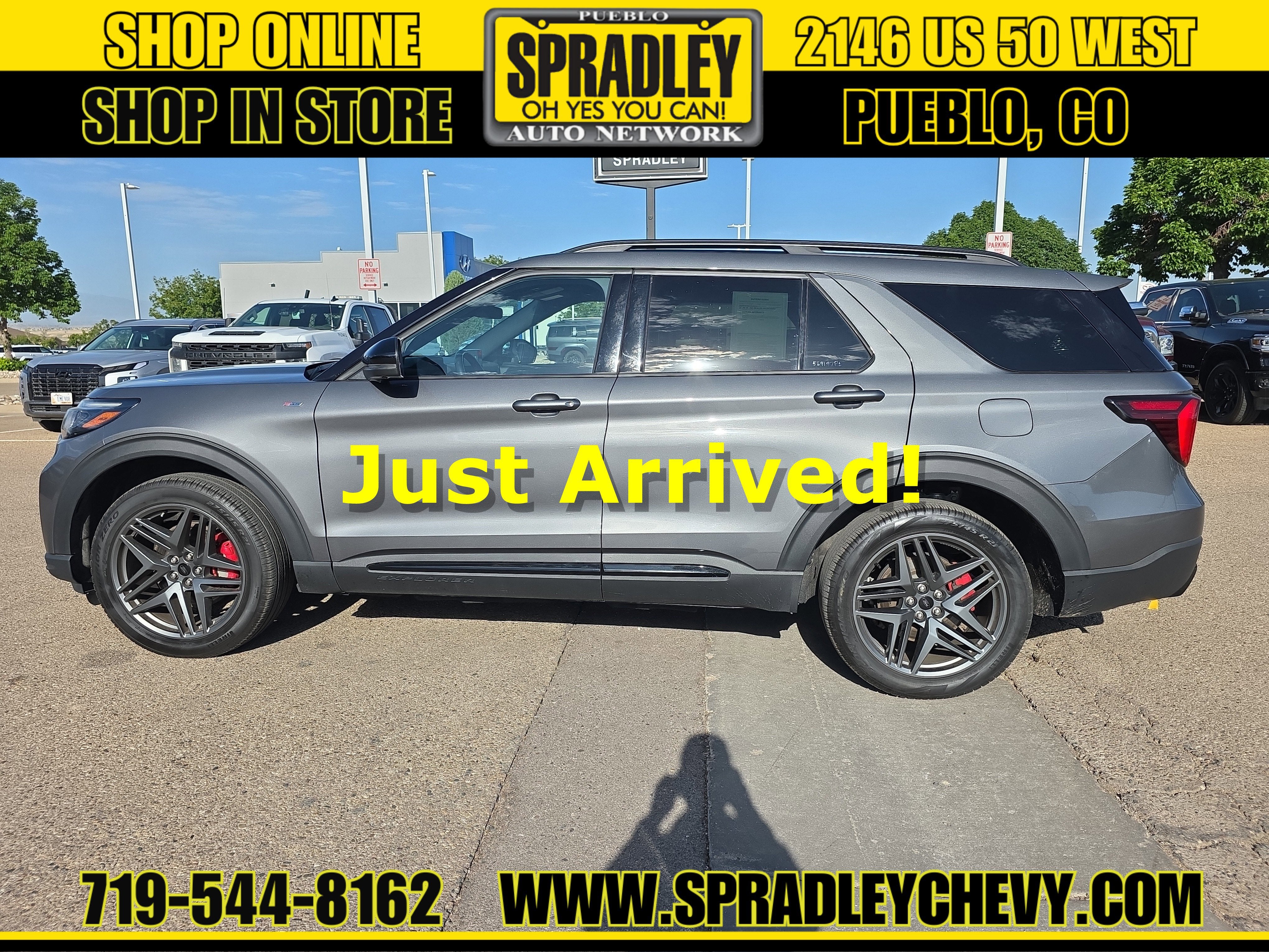 2025 Ford Explorer ST-Line
