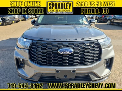 2025 Ford Explorer ST-Line