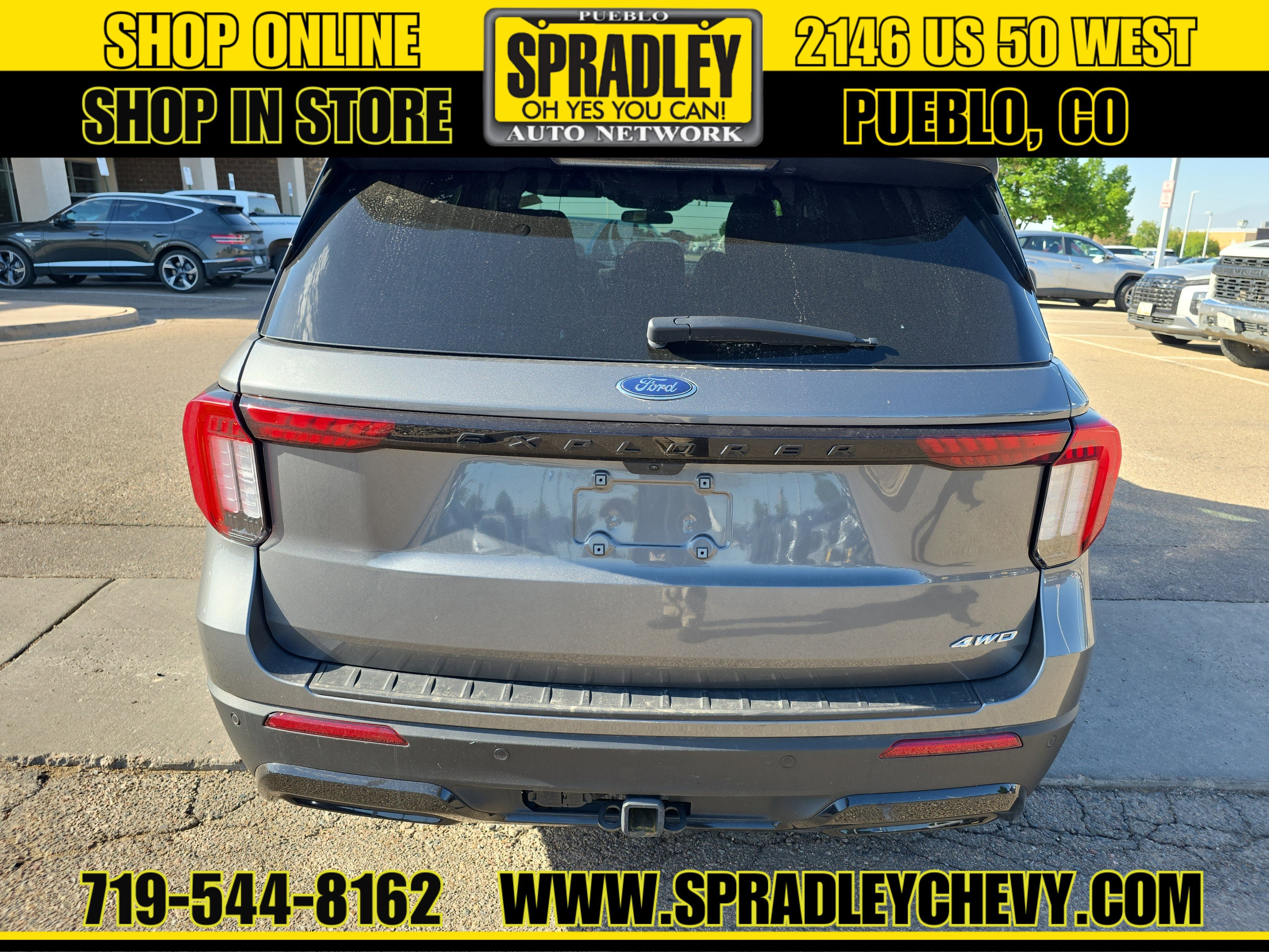 2025 Ford Explorer ST-Line