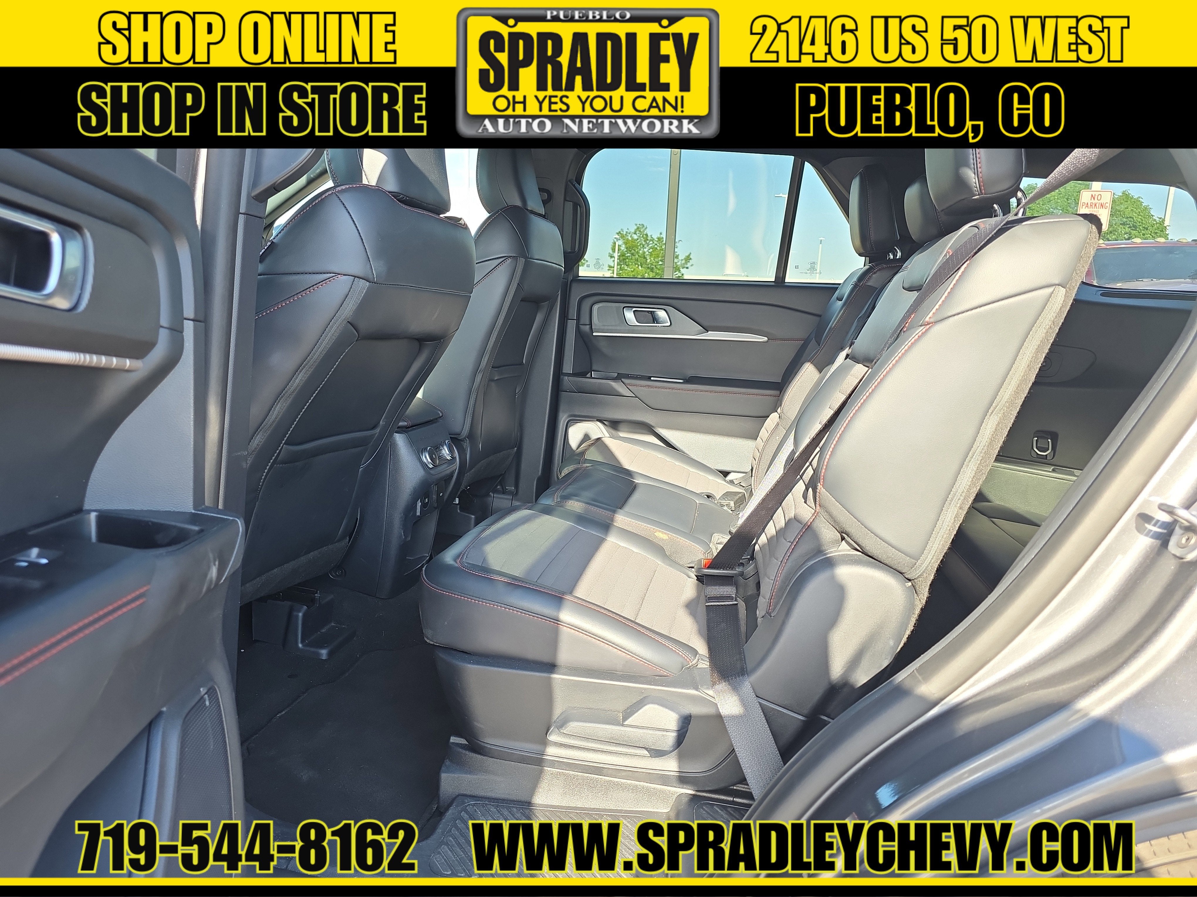 2025 Ford Explorer ST-Line