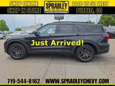 2025 Ford Explorer ST-Line