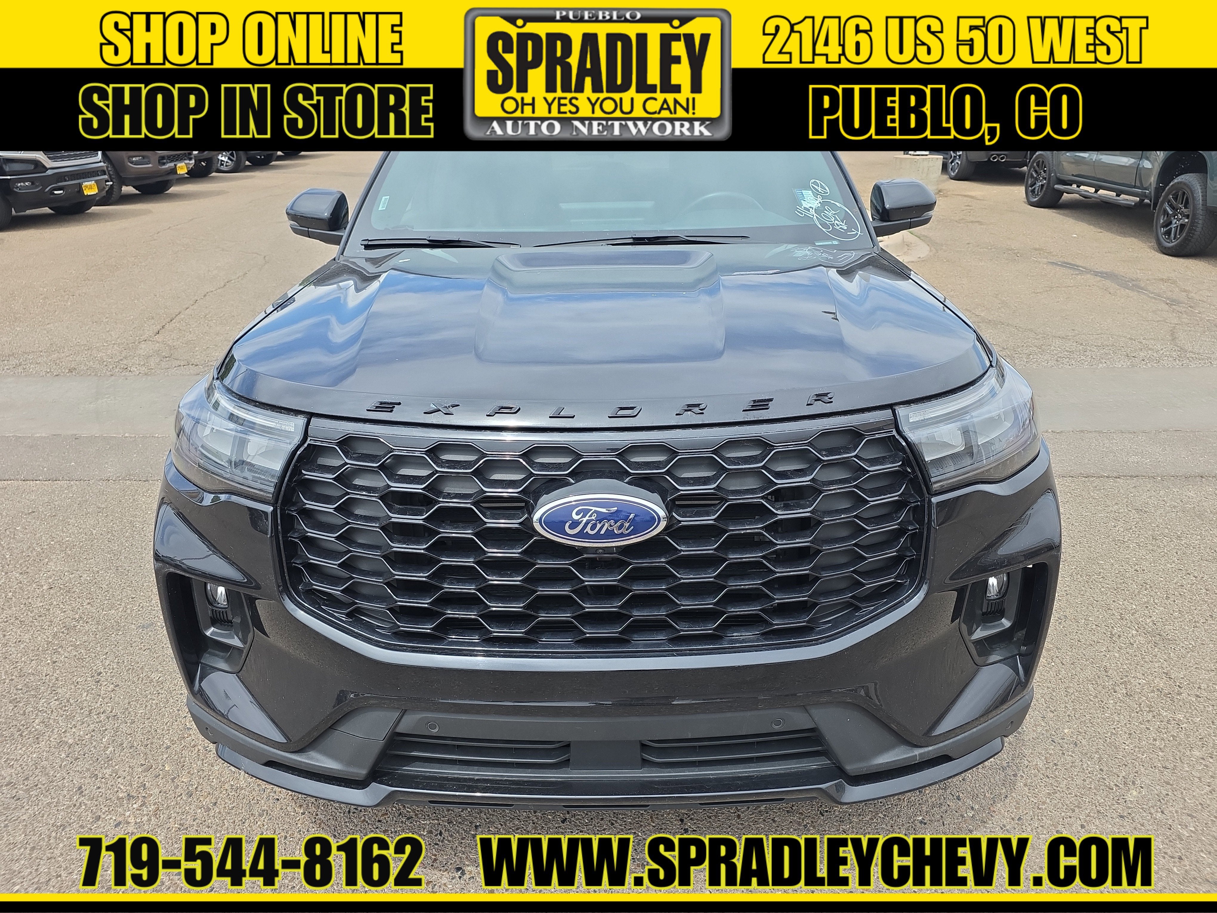 2025 Ford Explorer ST-Line