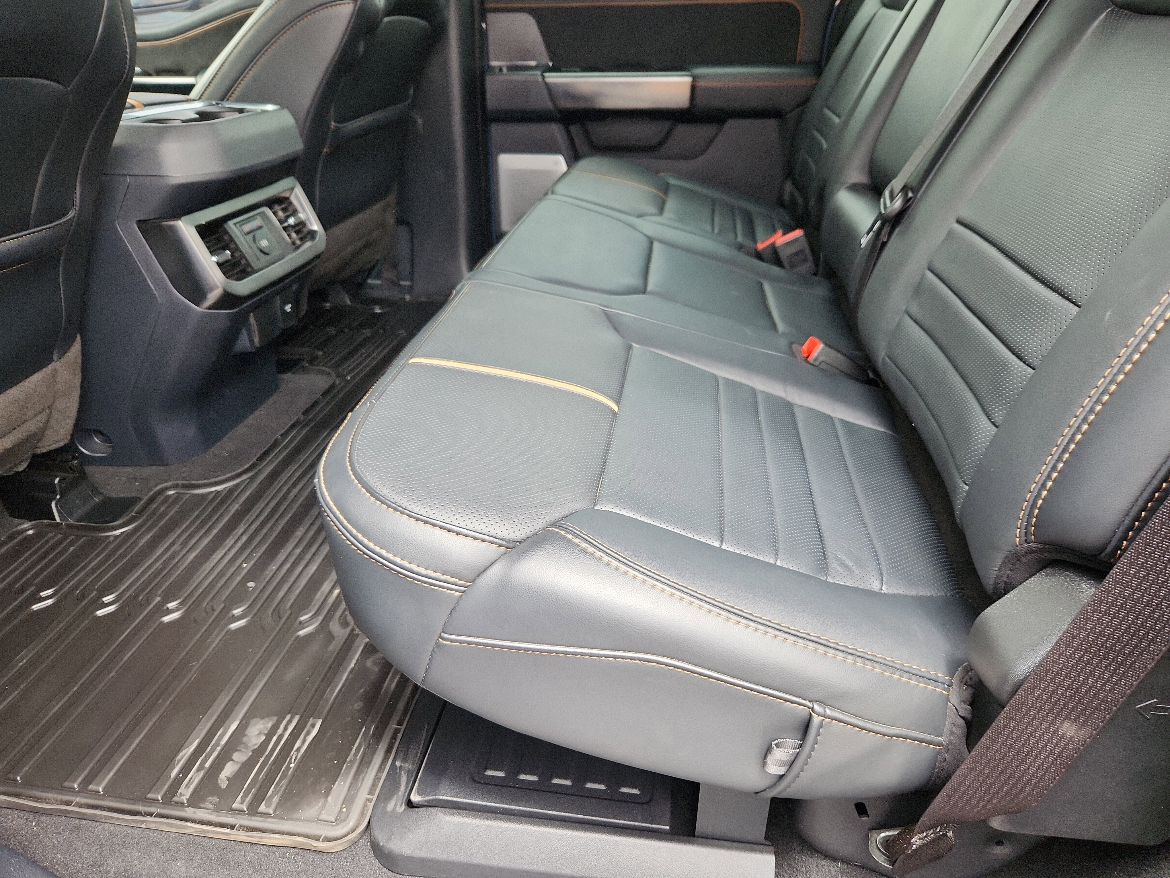 2023 Ford Super Duty F-350 SRW XL