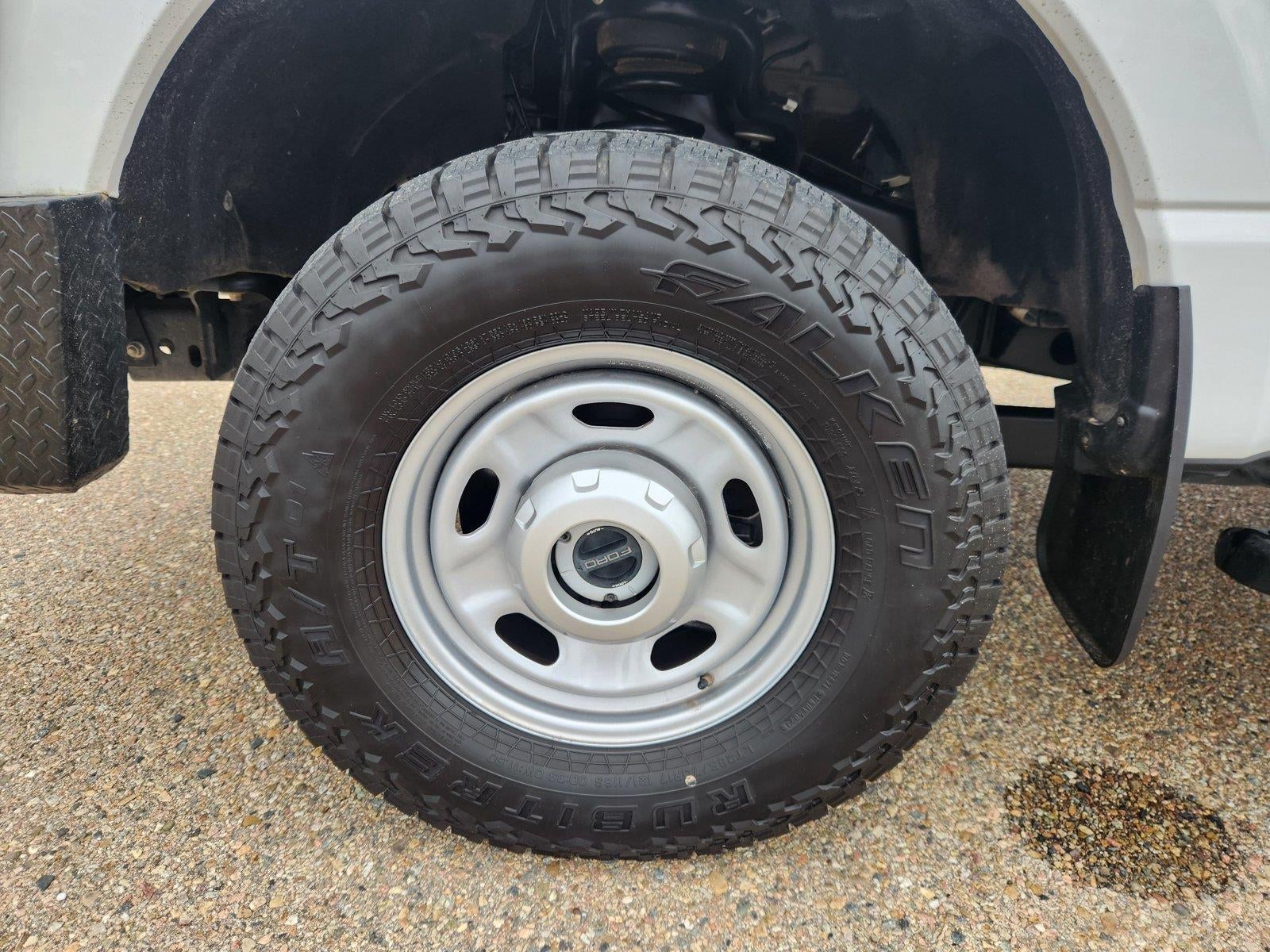 2024 Ford Super Duty F-350 SRW XL