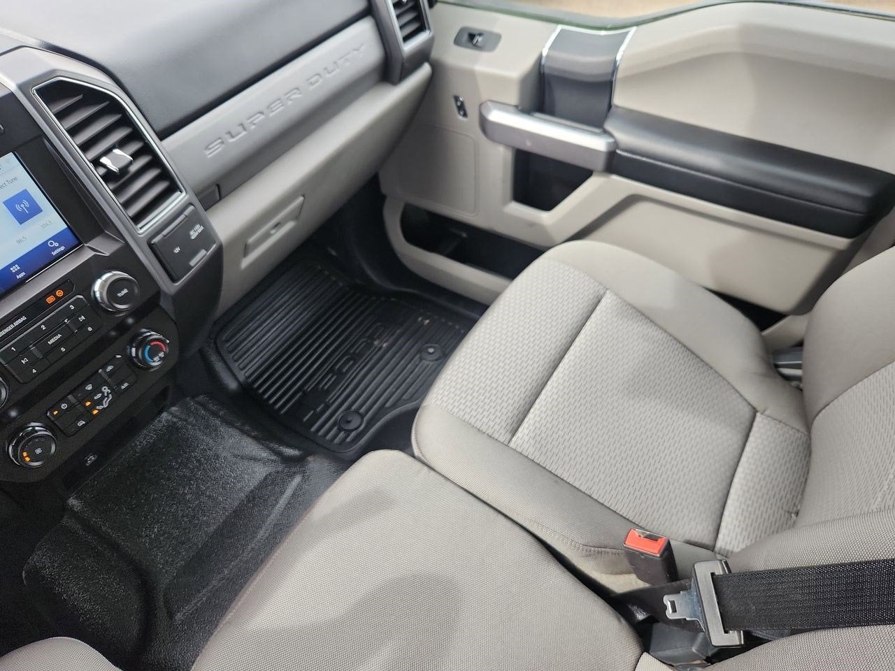 2022 Ford Super Duty F-350 SRW XL