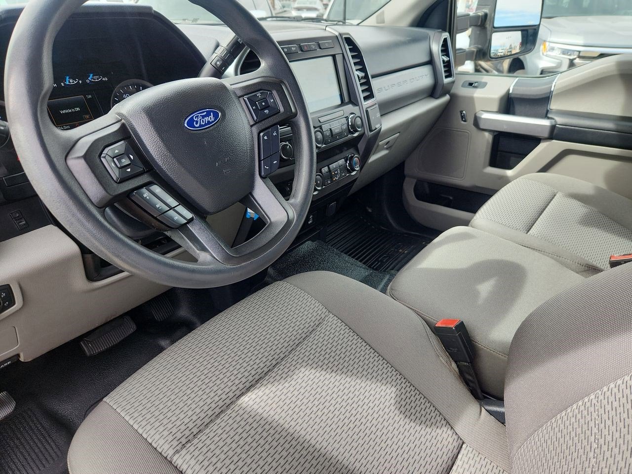 2022 Ford Super Duty F-350 SRW XL