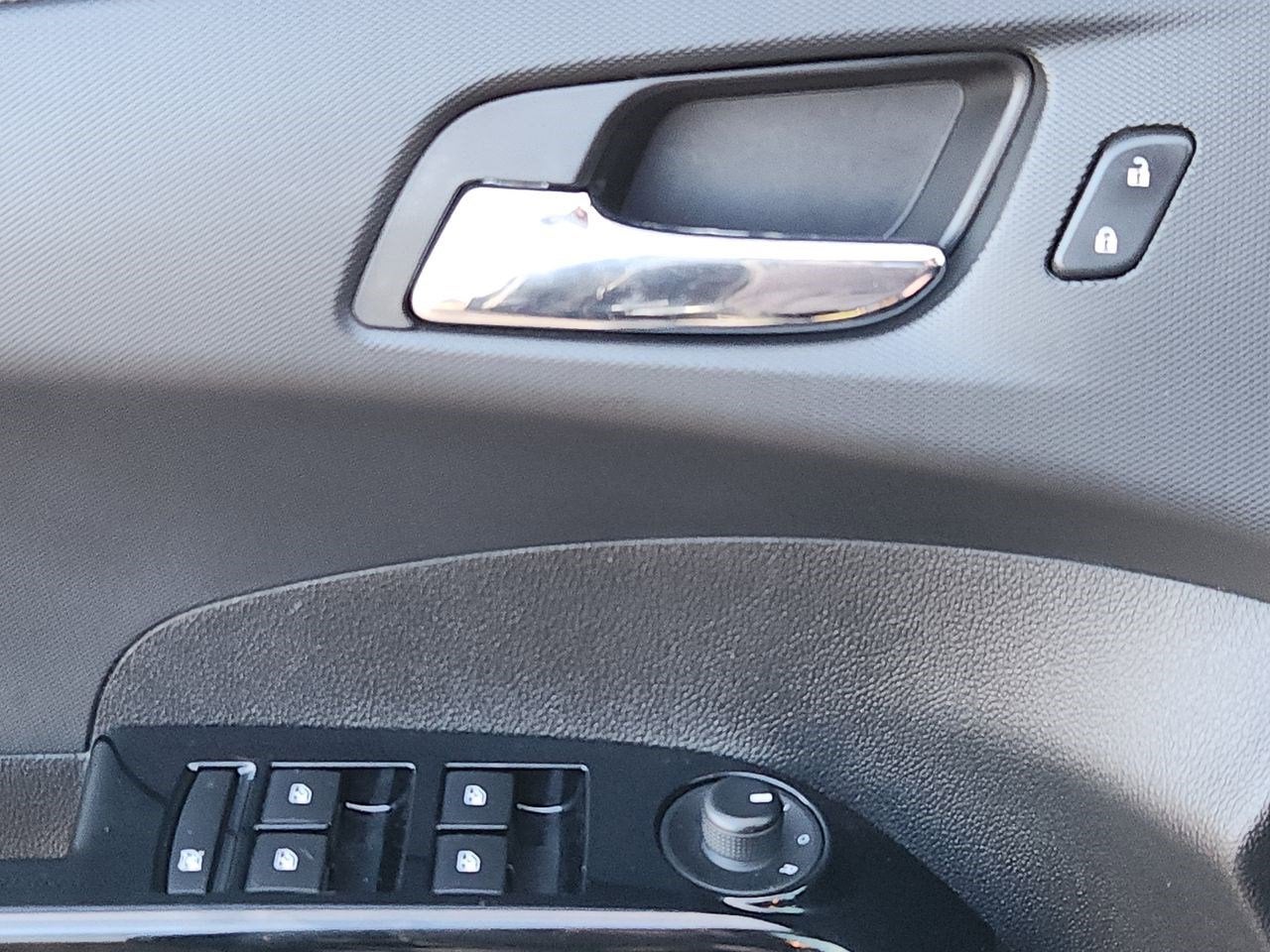 2017 Chevrolet Sonic LT