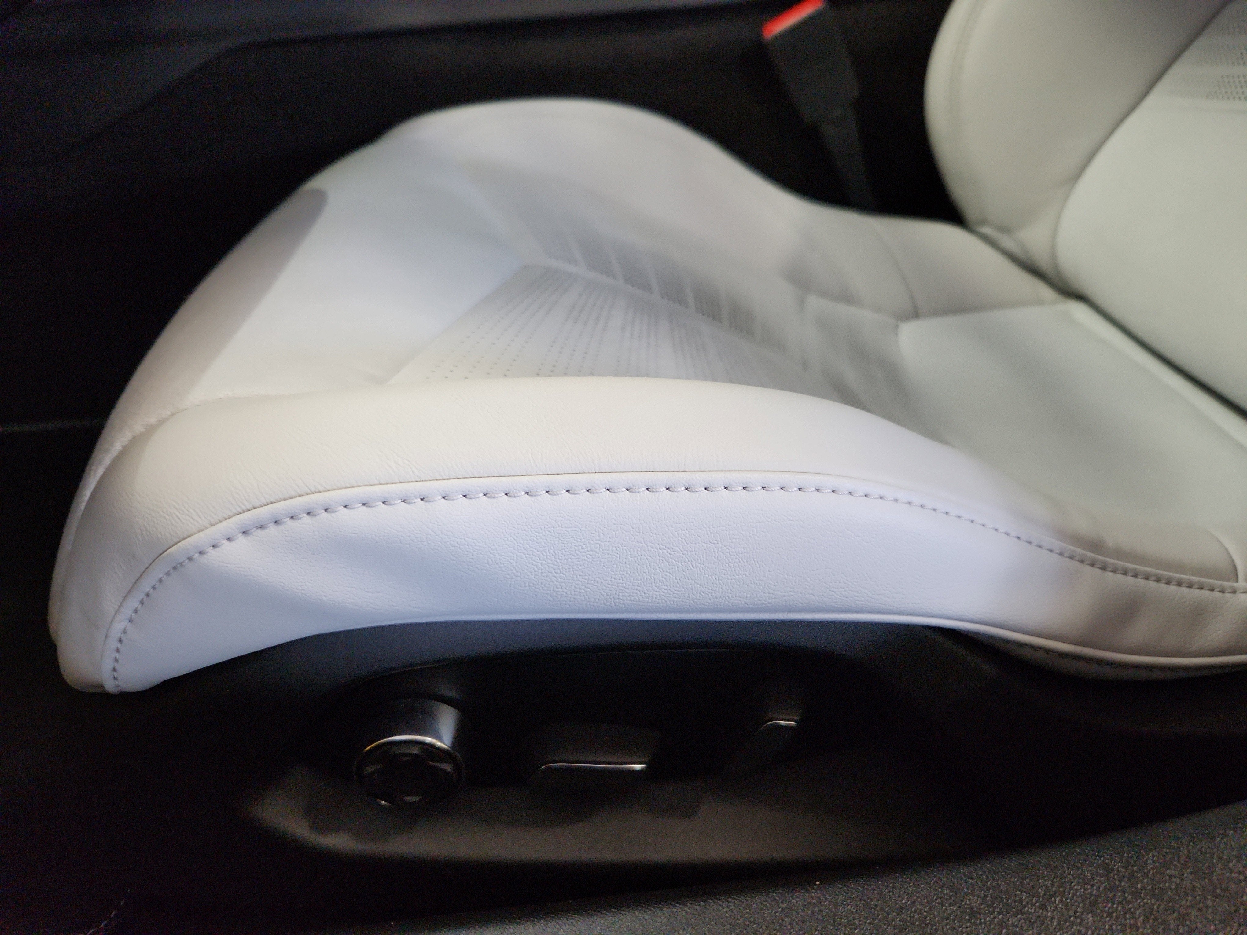 2025 Chevrolet Corvette E-Ray 3LZ