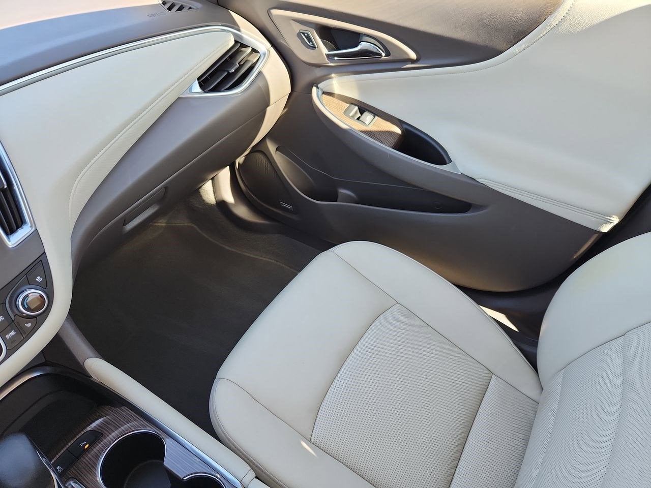 2024 Chevrolet Malibu 2LT