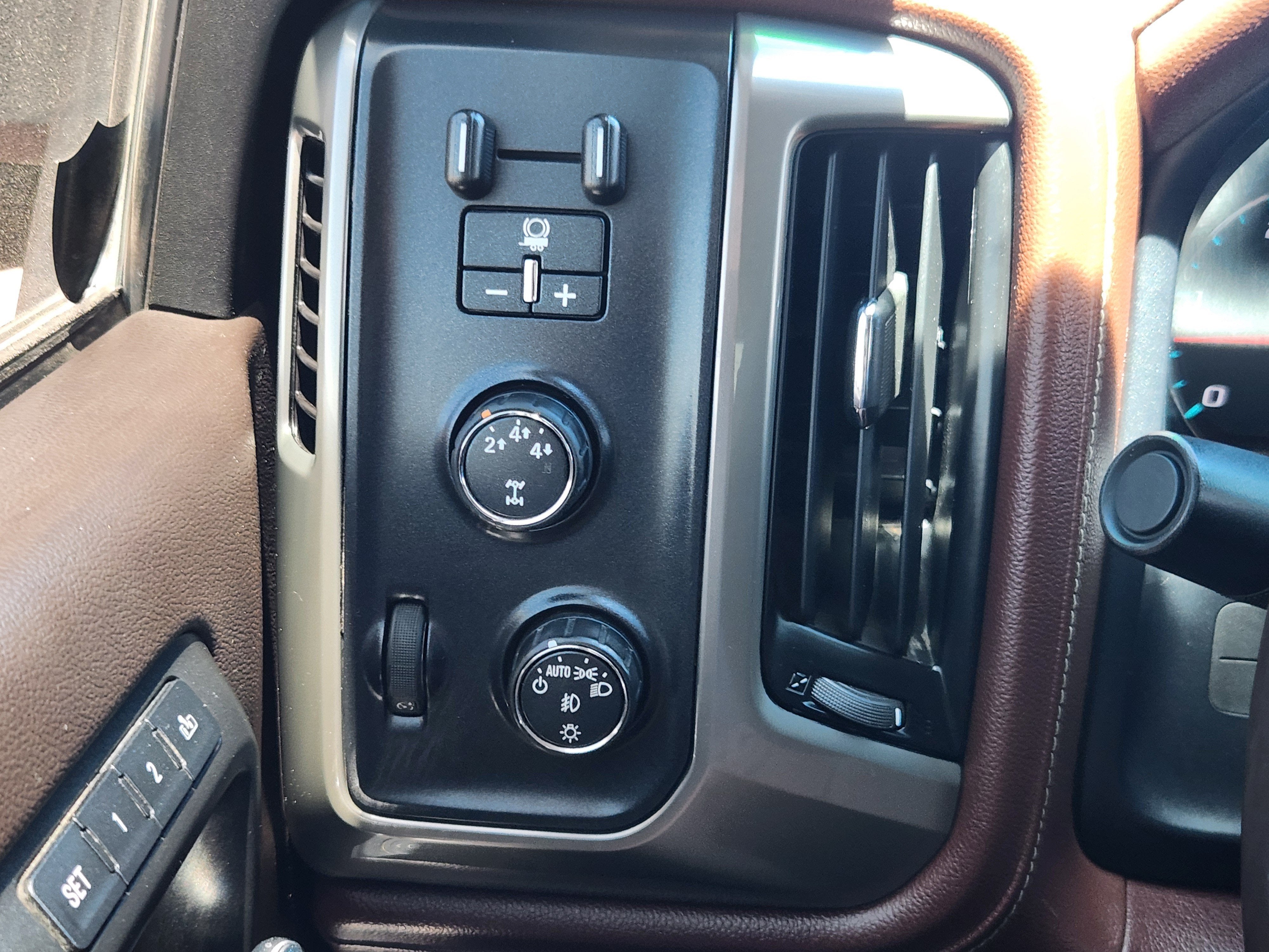 2016 Chevrolet Silverado 3500 HD High Country