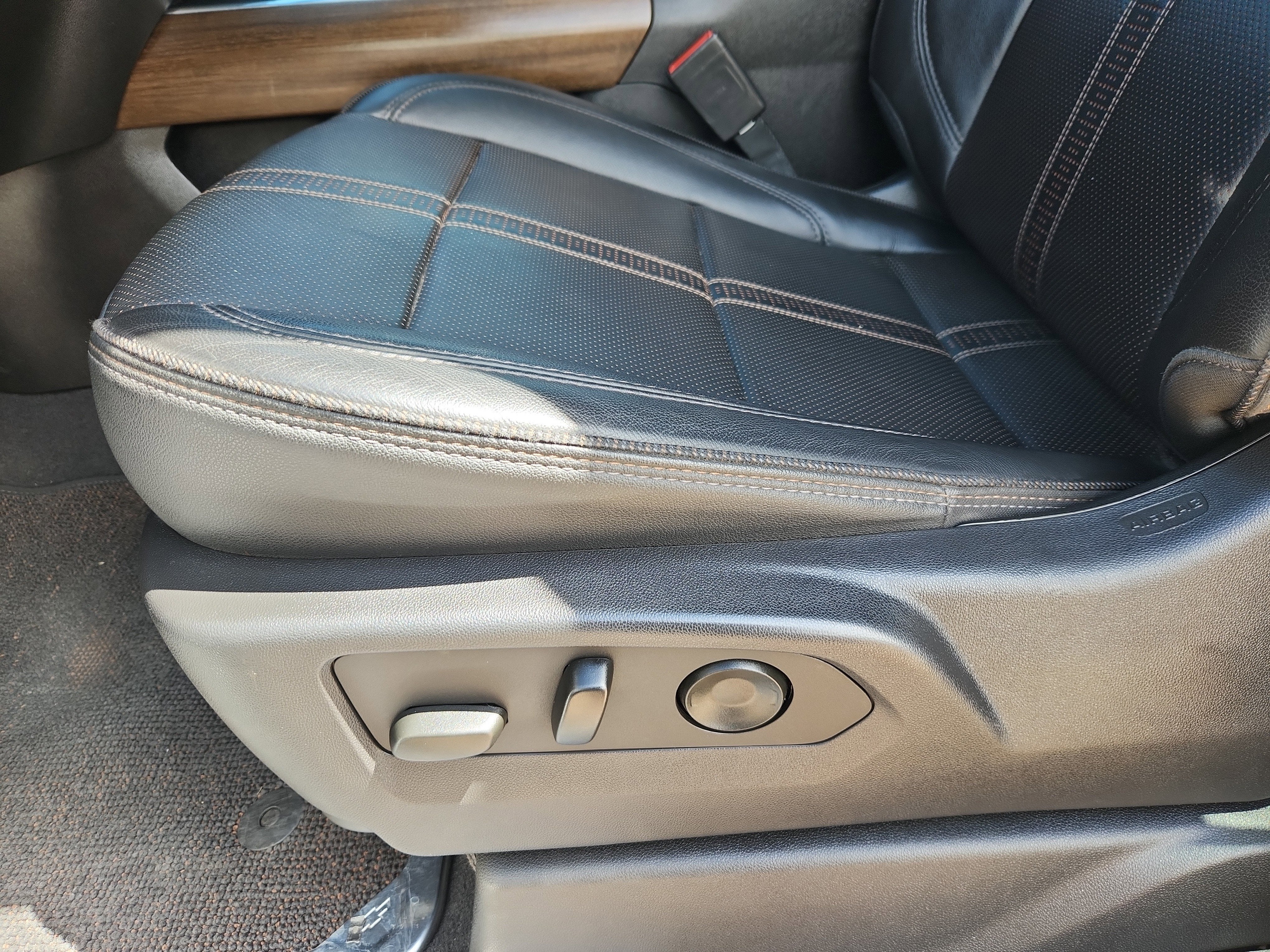 2024 Chevrolet Silverado 3500 HD High Country