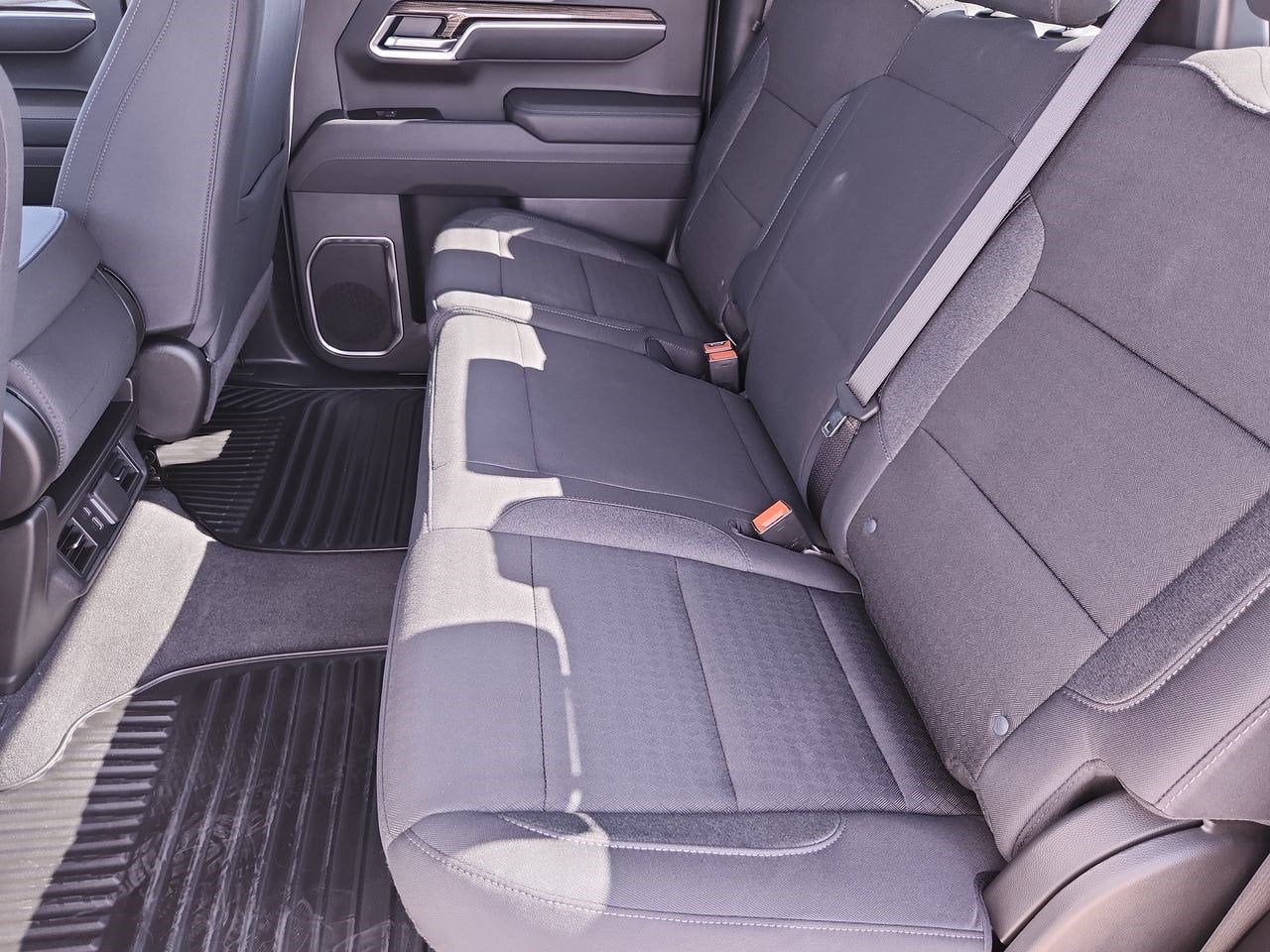 2025 Chevrolet Silverado 1500 LT (2FL)