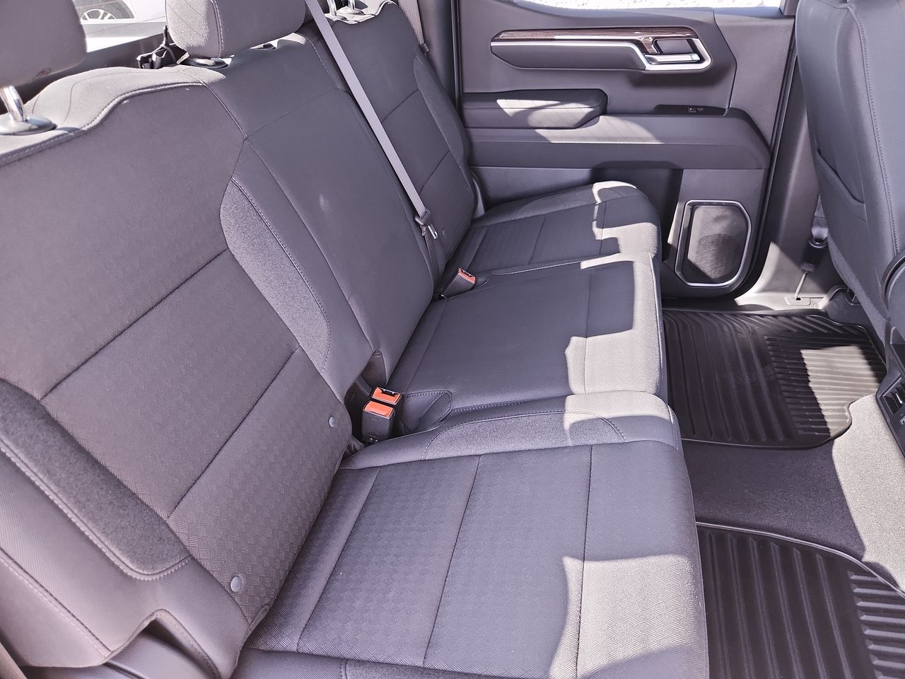 2025 Chevrolet Silverado 1500 LT (2FL)