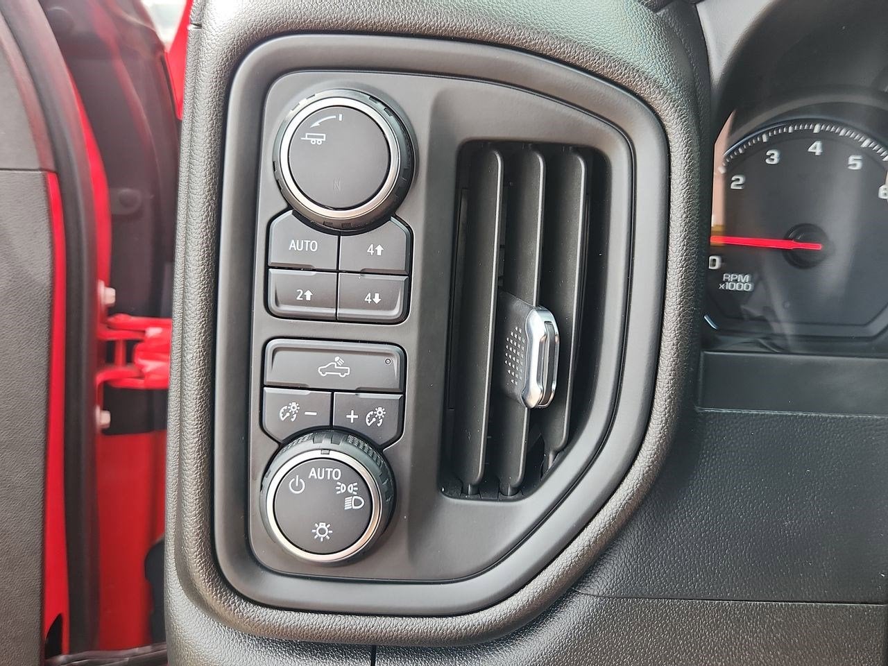 2021 Chevrolet Silverado 1500 Custom Trail Boss