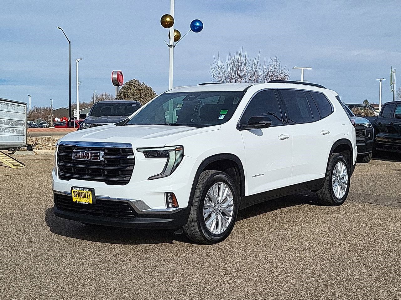 2024 GMC Acadia Elevation