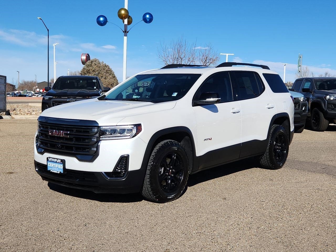 2023 GMC Acadia AT4