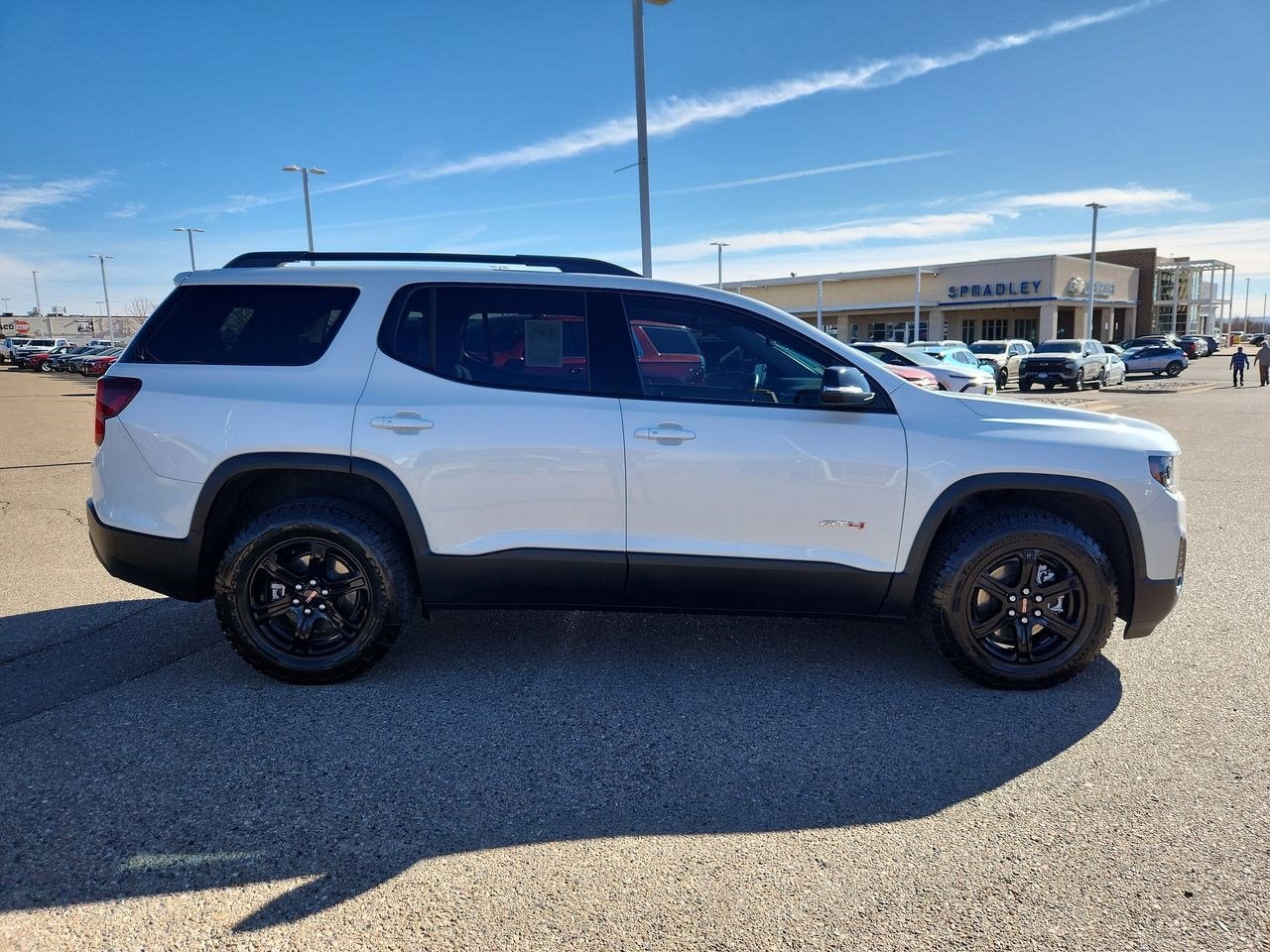 2023 GMC Acadia AT4