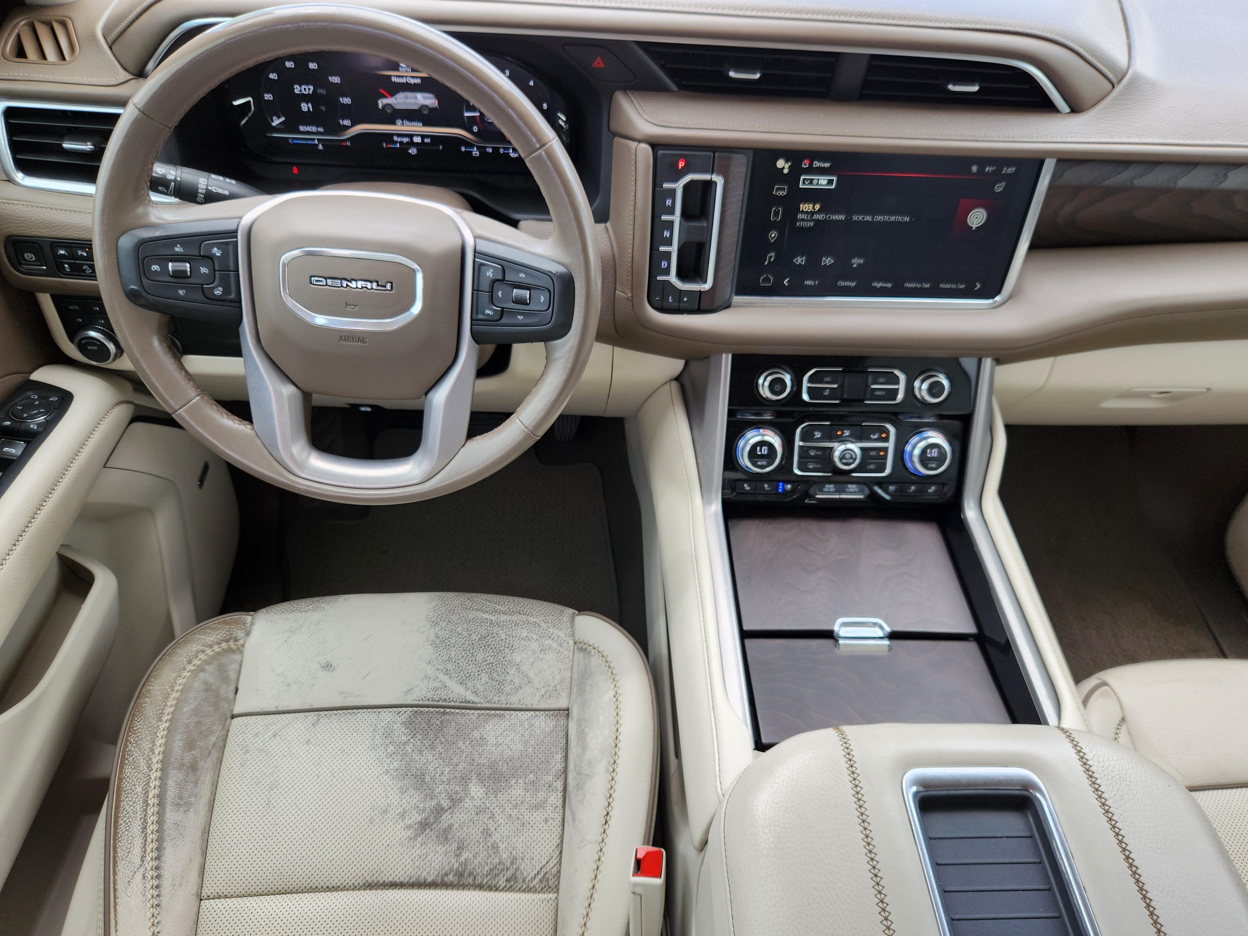 2023 GMC Yukon XL Denali