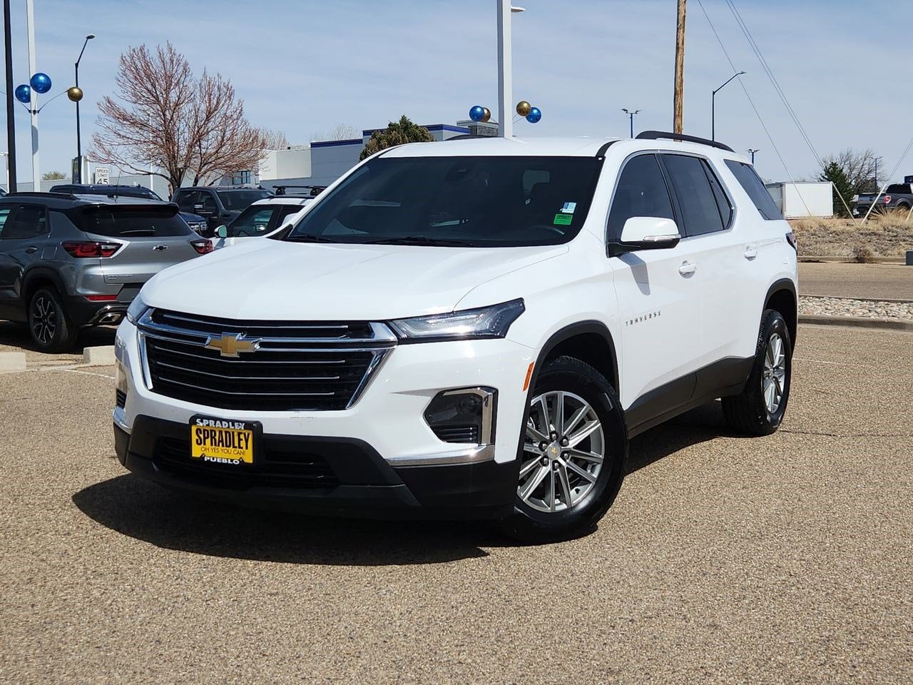 2023 Chevrolet Traverse LT Leather