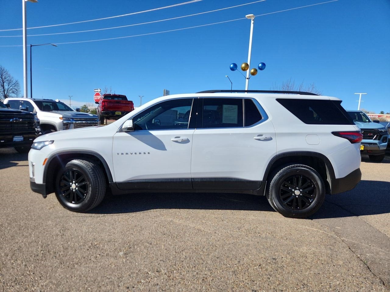 2023 Chevrolet Traverse LT Leather