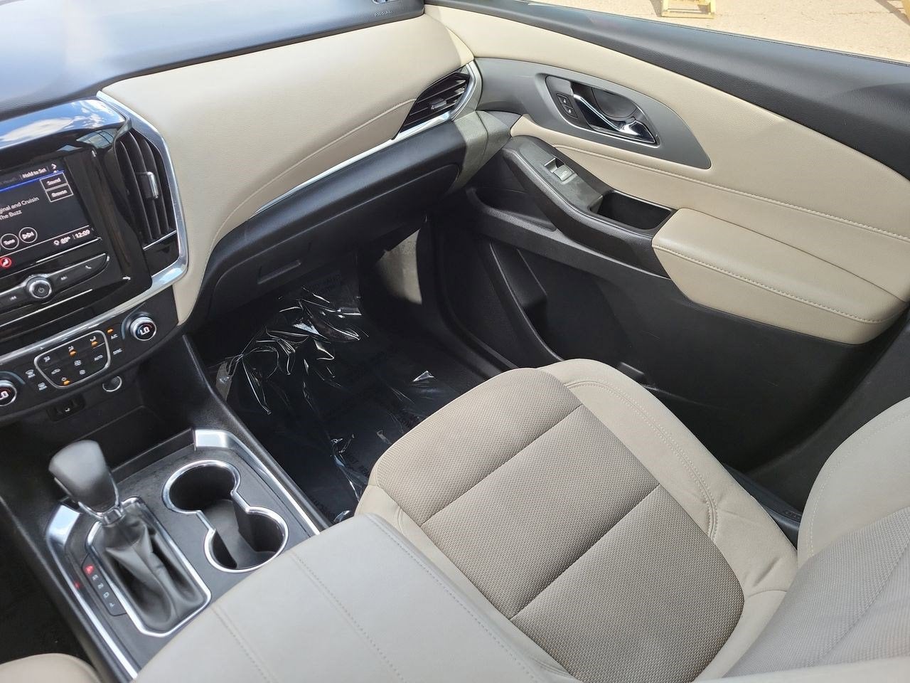 2023 Chevrolet Traverse LS