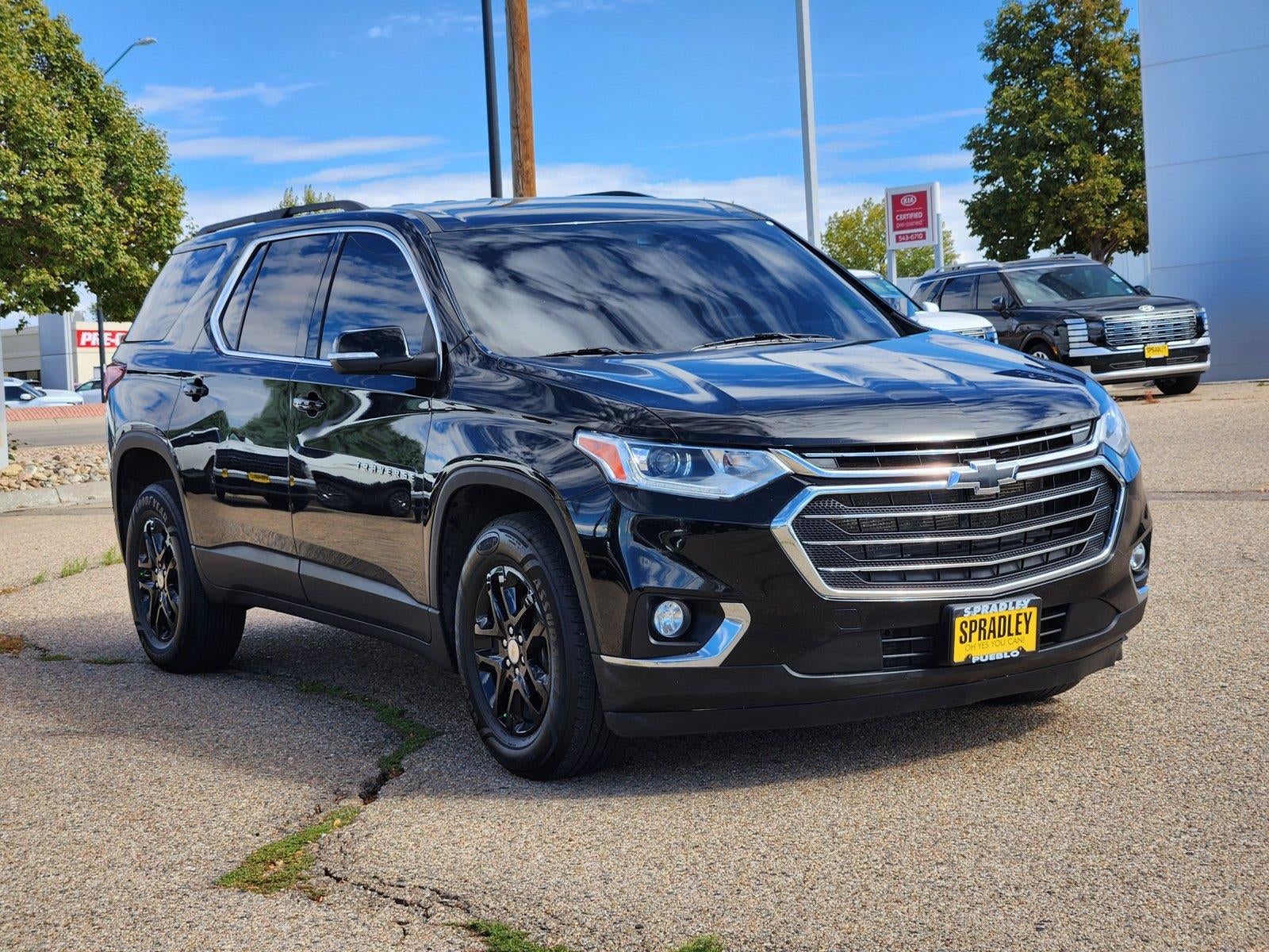 2021 Chevrolet Traverse LT Cloth