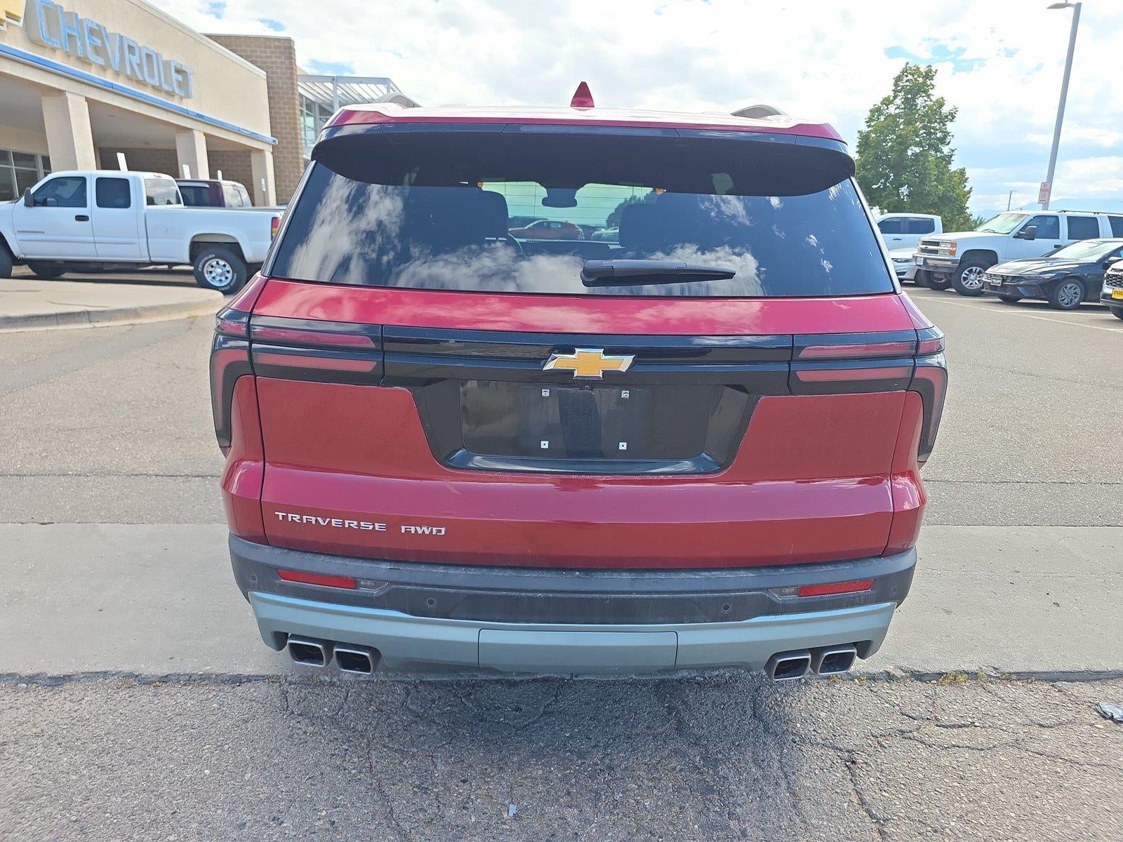 2025 Chevrolet Traverse LT