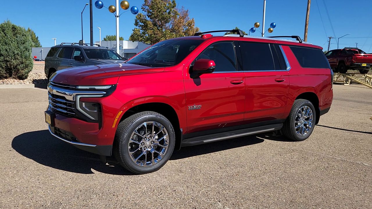 2026 Chevrolet Suburban LT