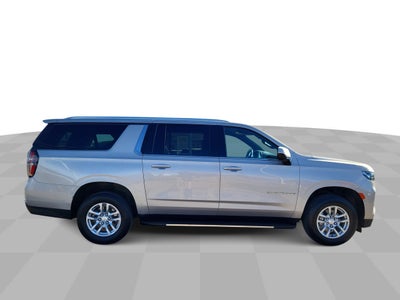 2023 Chevrolet Suburban LT