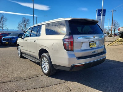 2023 Chevrolet Suburban LT