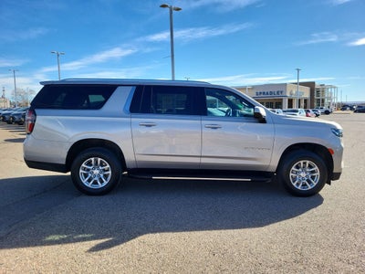 2023 Chevrolet Suburban LT