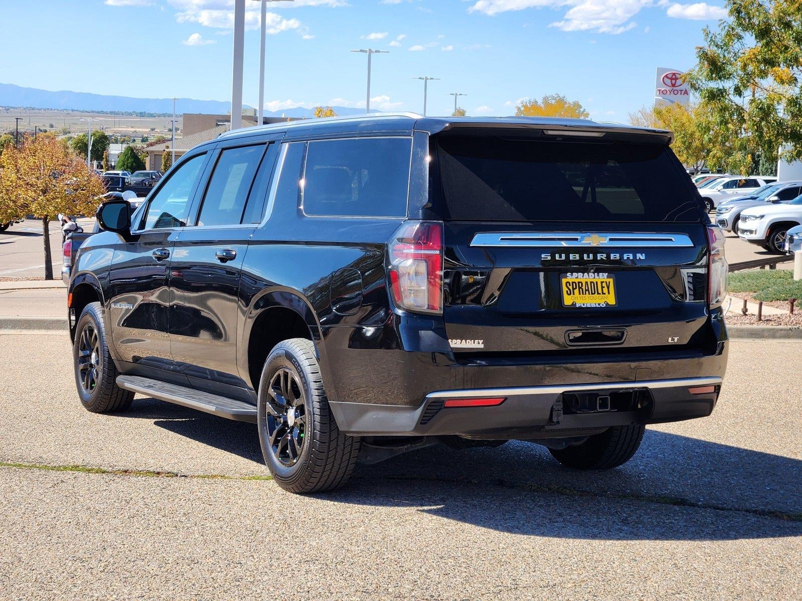 2024 Chevrolet Suburban LT