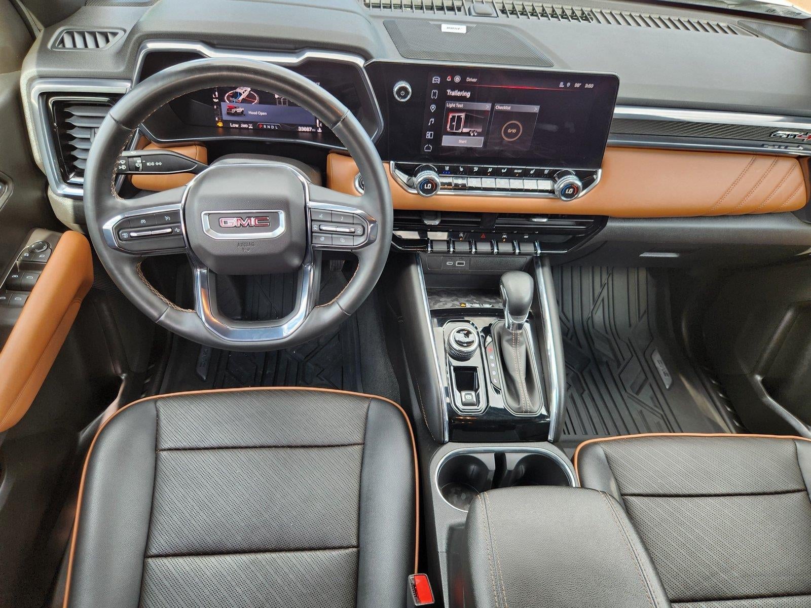 2023 GMC Canyon 4WD AT4