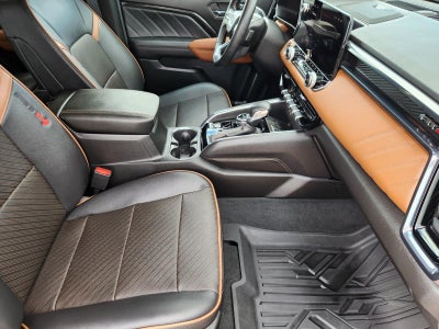 2023 GMC Canyon 4WD AT4