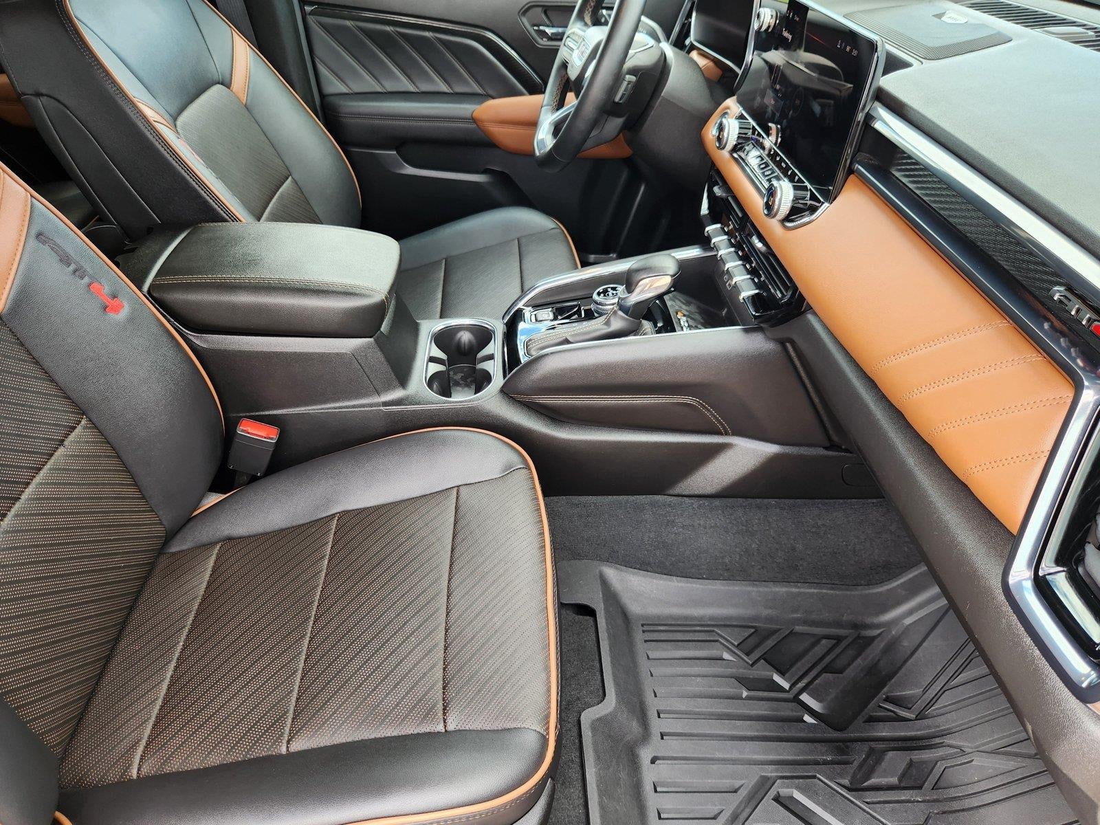 2023 GMC Canyon 4WD AT4