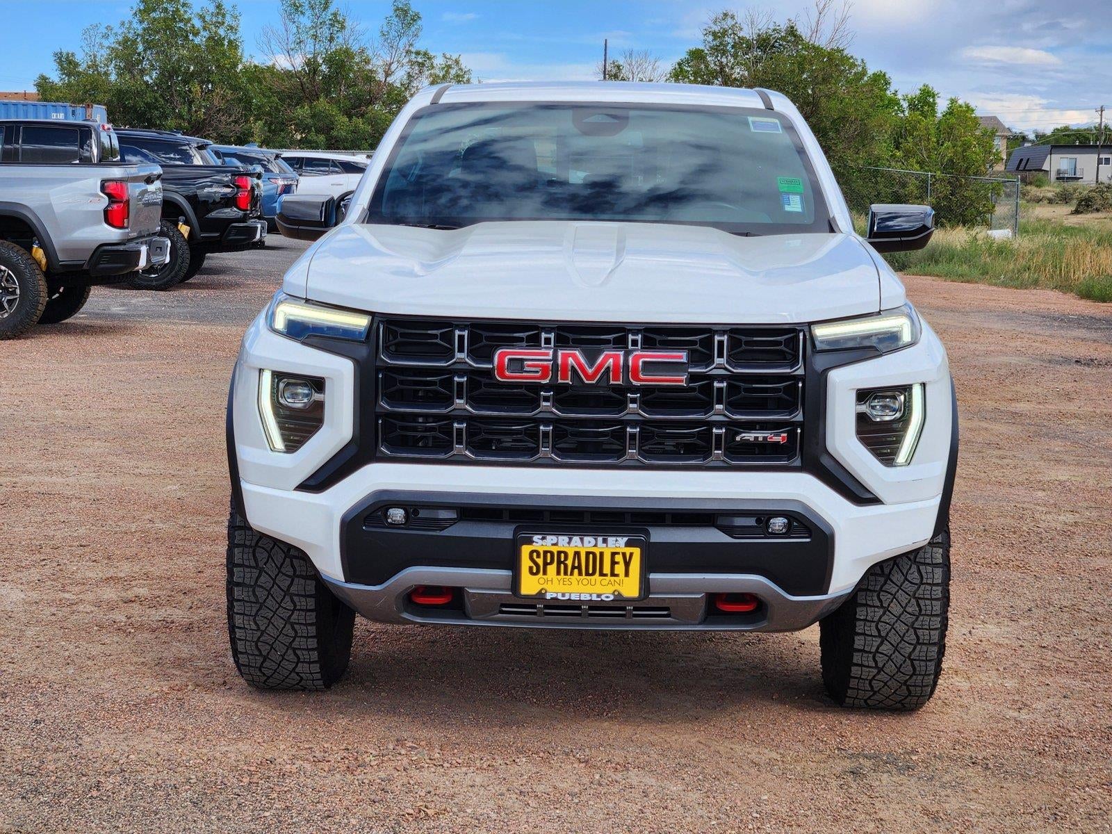 2023 GMC Canyon 4WD AT4