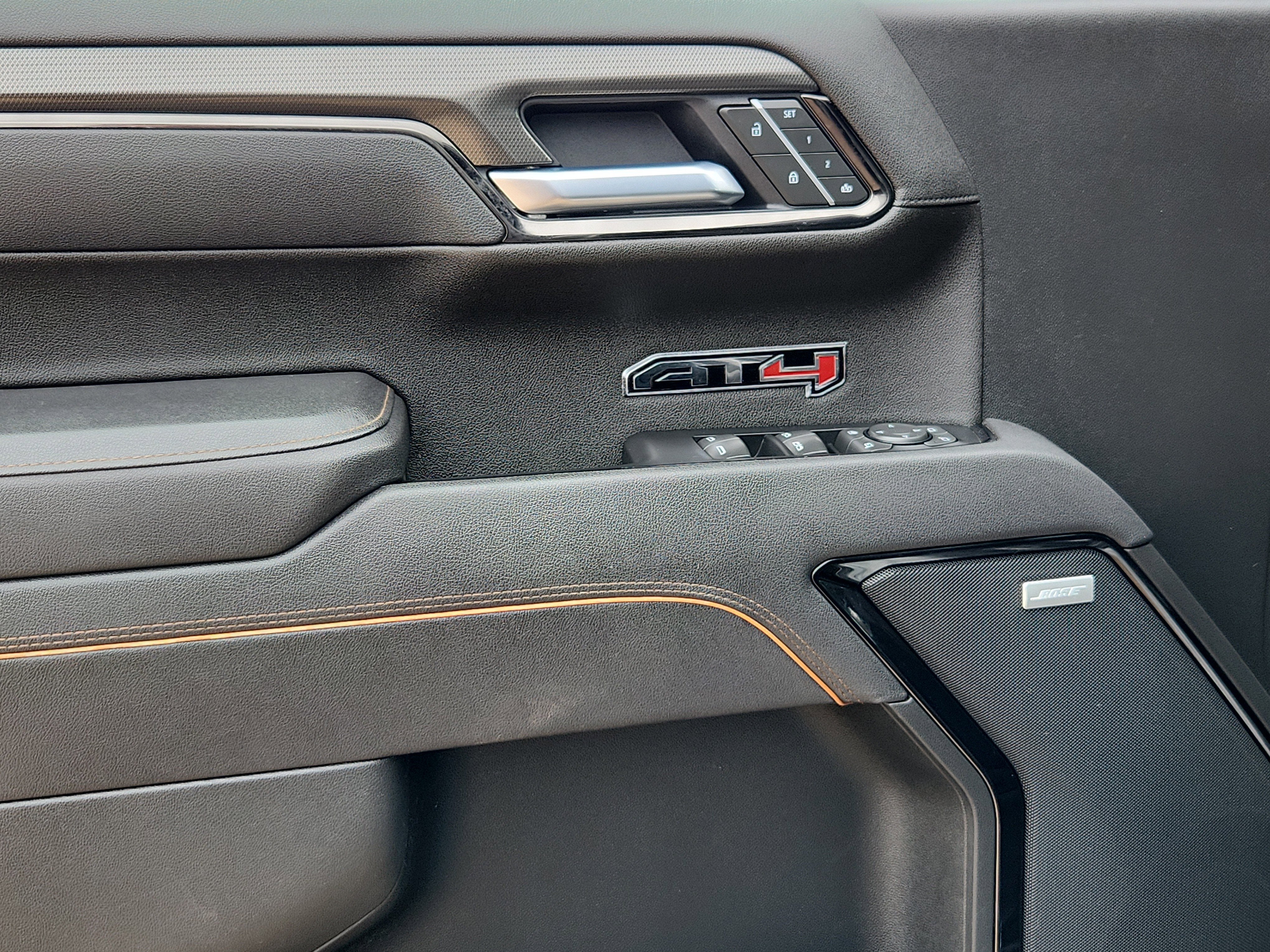 2025 GMC Sierra 1500 AT4