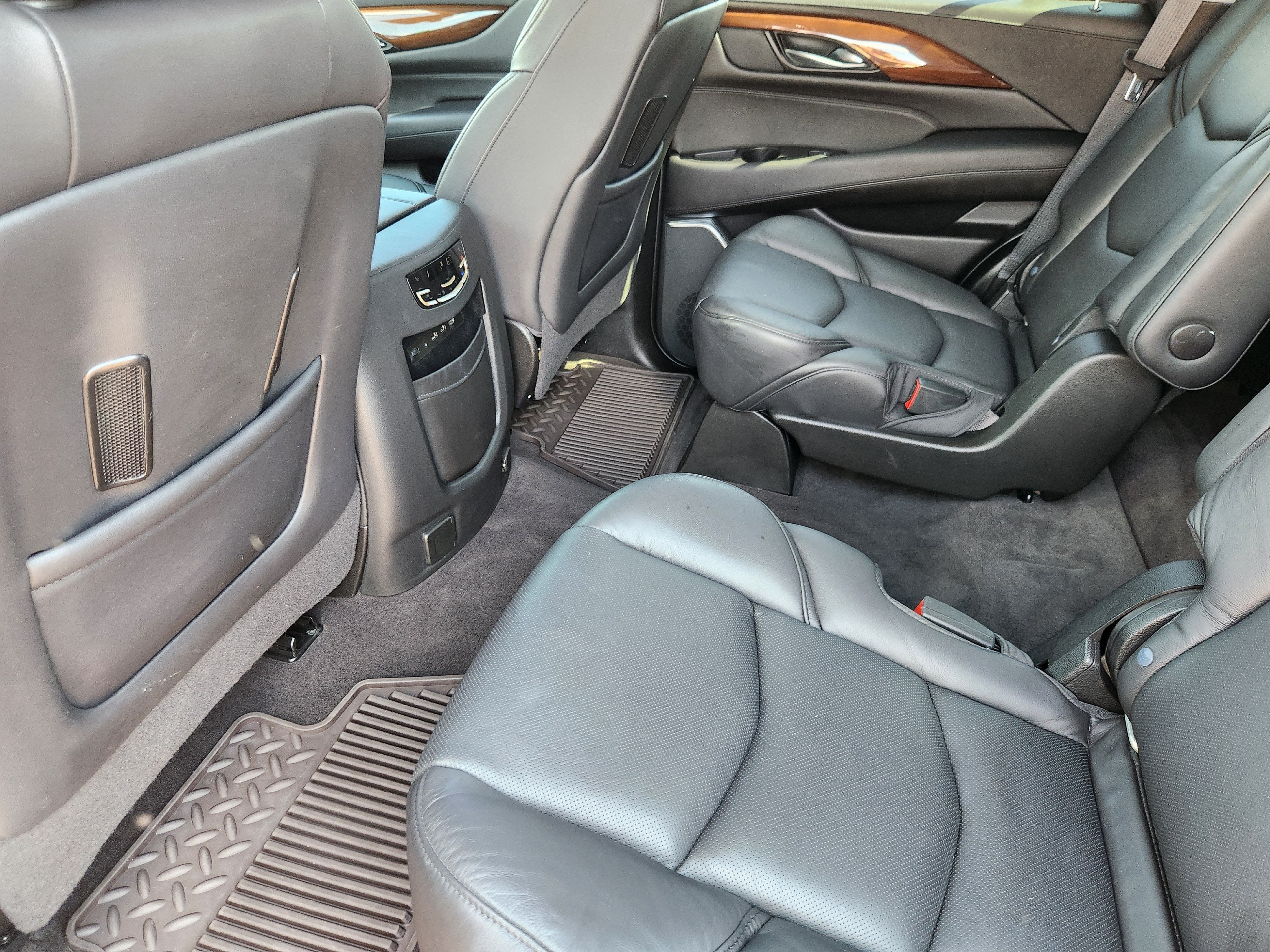 2015 Cadillac Escalade Luxury