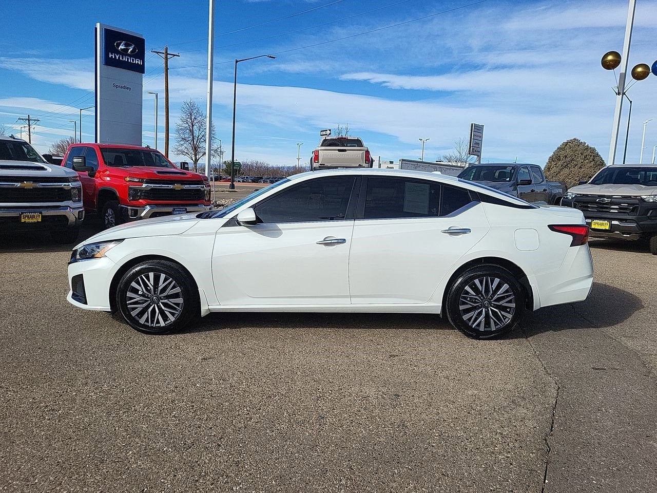 2024 Nissan Altima 2.5 SV