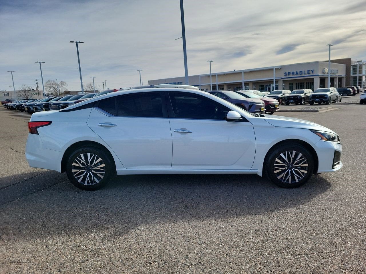 2024 Nissan Altima 2.5 SV