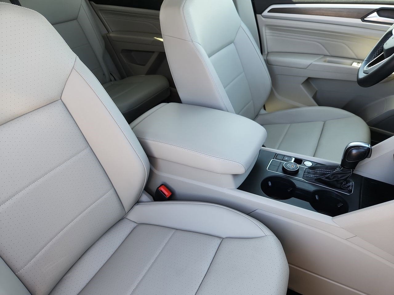 2023 Volkswagen Atlas 2.0T SE