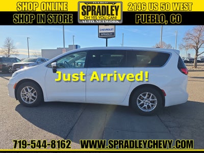 2023 Chrysler Pacifica Touring L