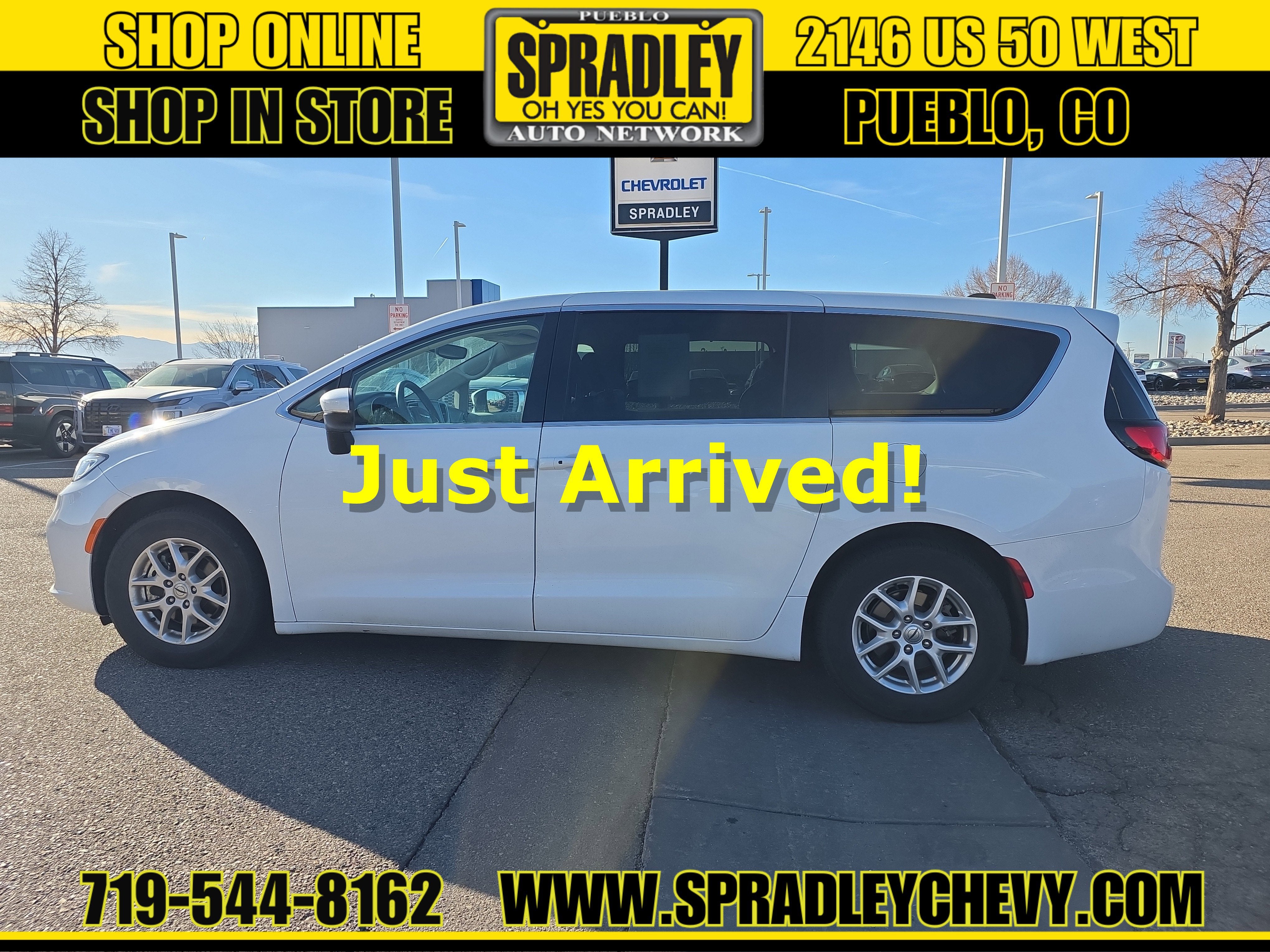 2023 Chrysler Pacifica Touring L